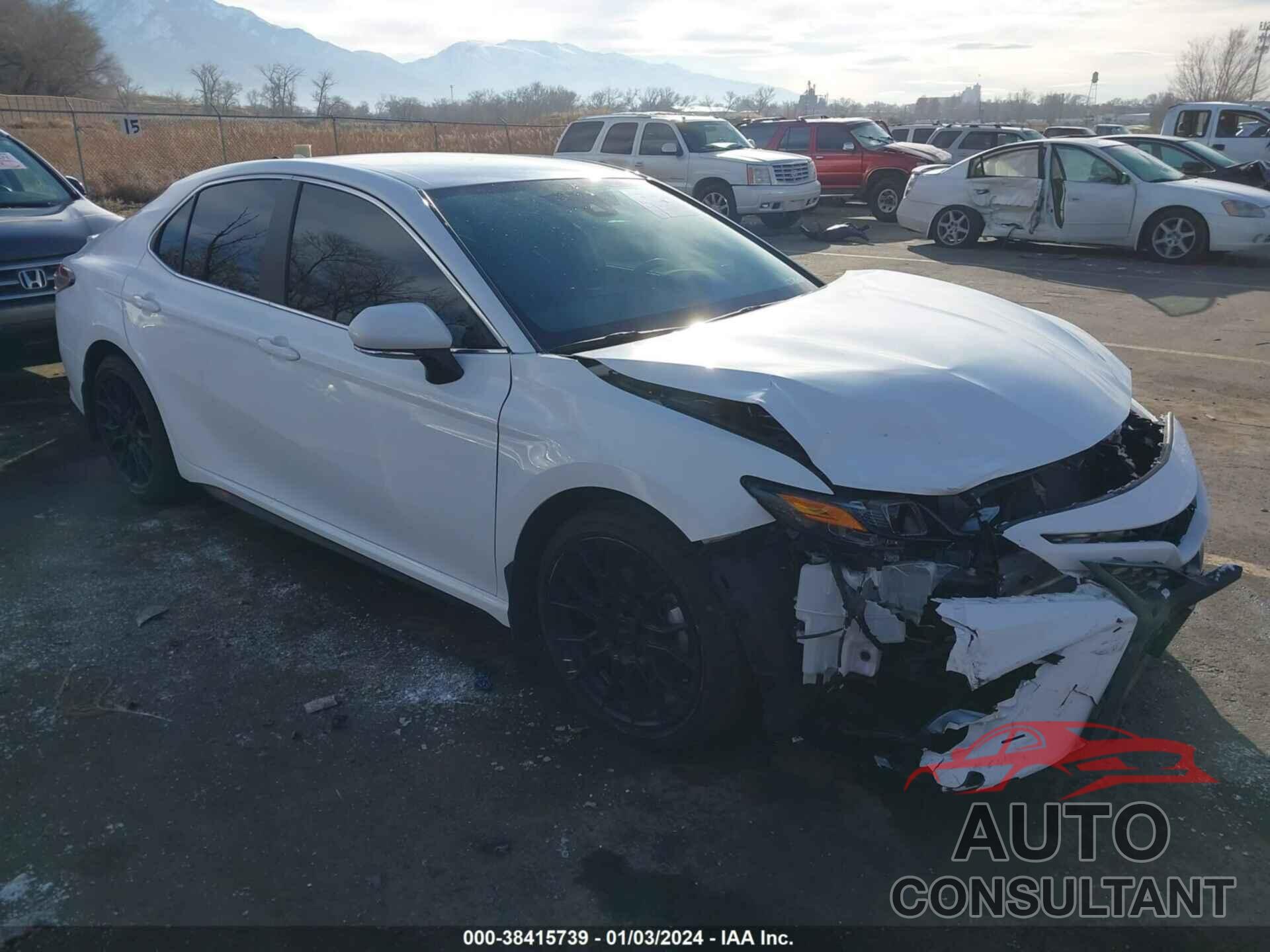 TOYOTA CAMRY 2022 - 4T1G11AK3NU039503