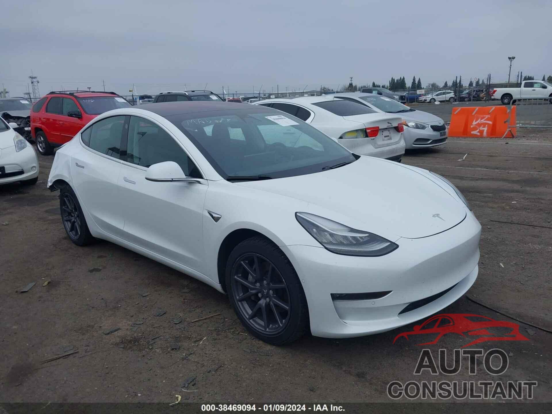 TESLA MODEL 3 2018 - 5YJ3E1EA5JF033178