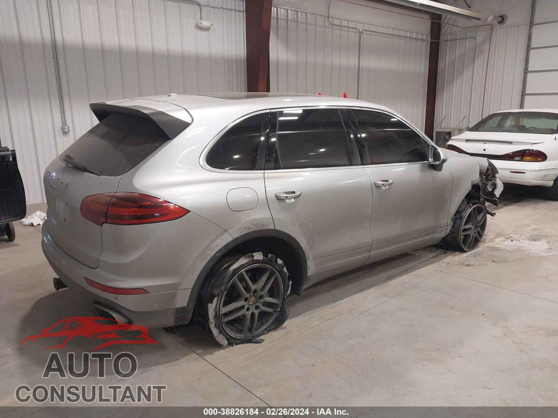 PORSCHE CAYENNE 2016 - WP1AA2A23GLA10994