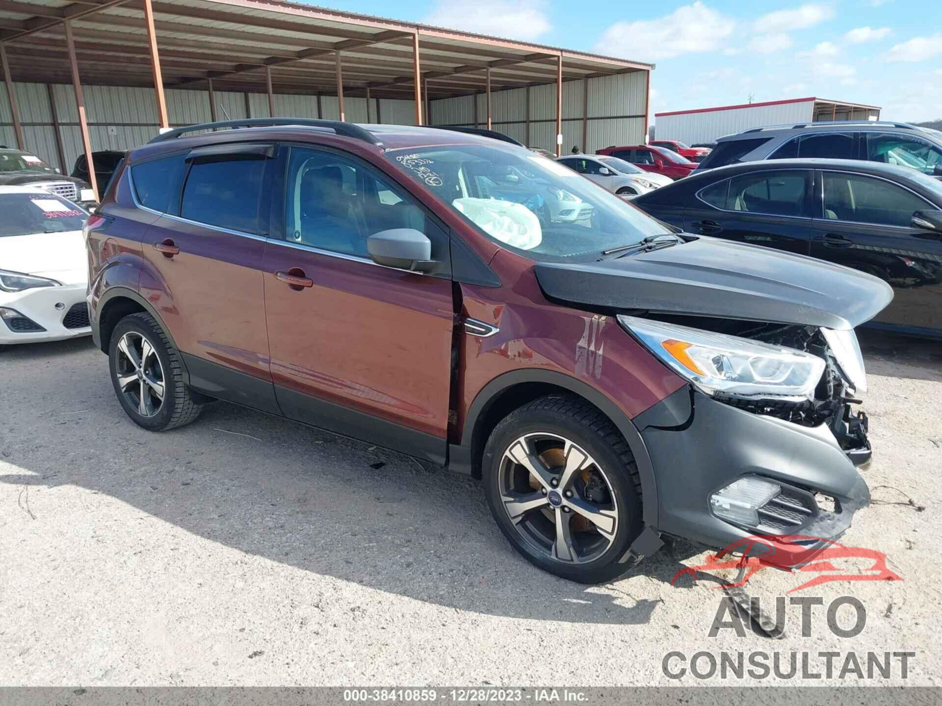 FORD ESCAPE 2018 - 1FMCU9HD4JUA45235