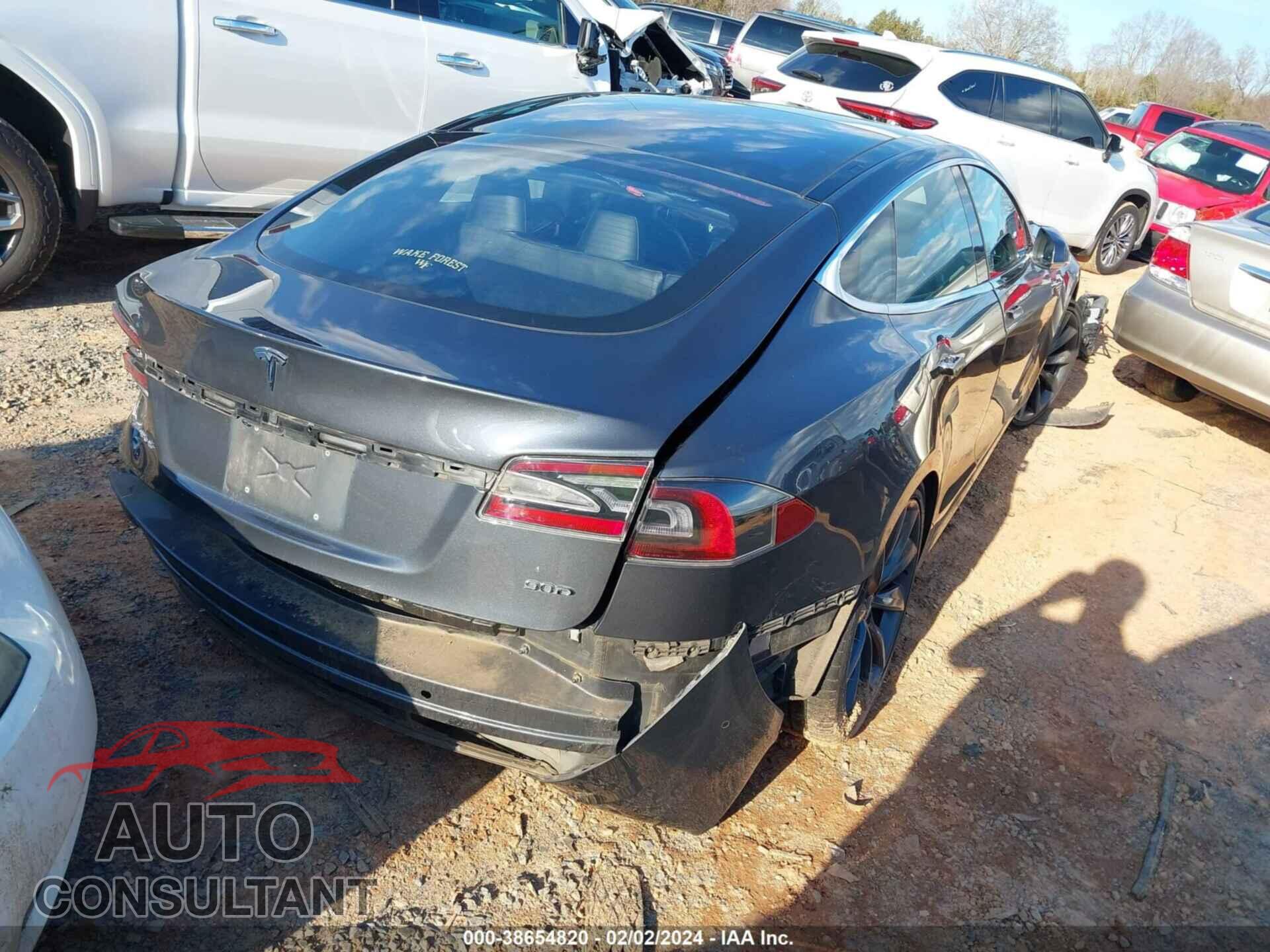 TESLA MODEL S 2016 - 5YJSA1E27GF152147