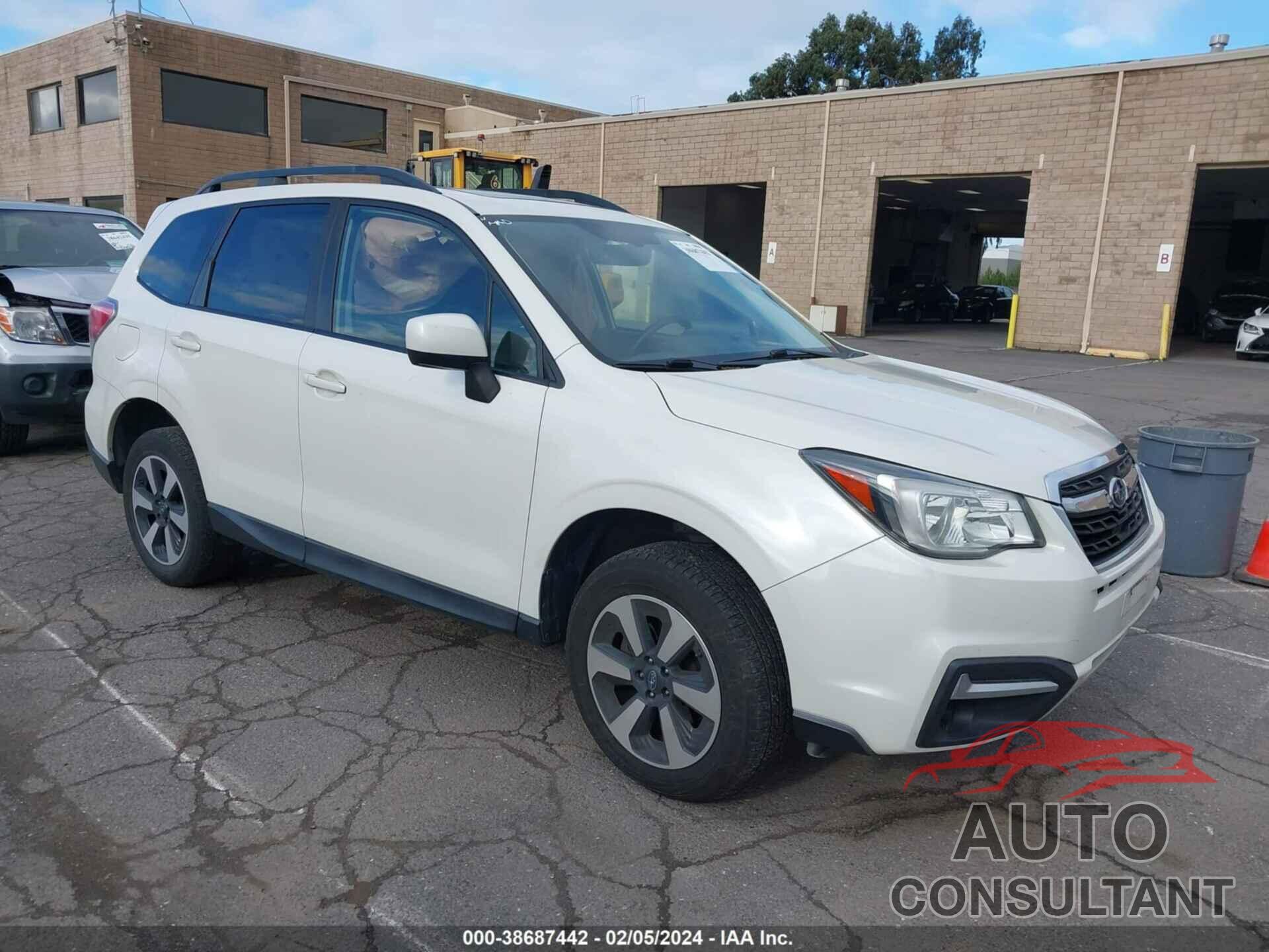 SUBARU FORESTER 2018 - JF2SJAEC1JH456737