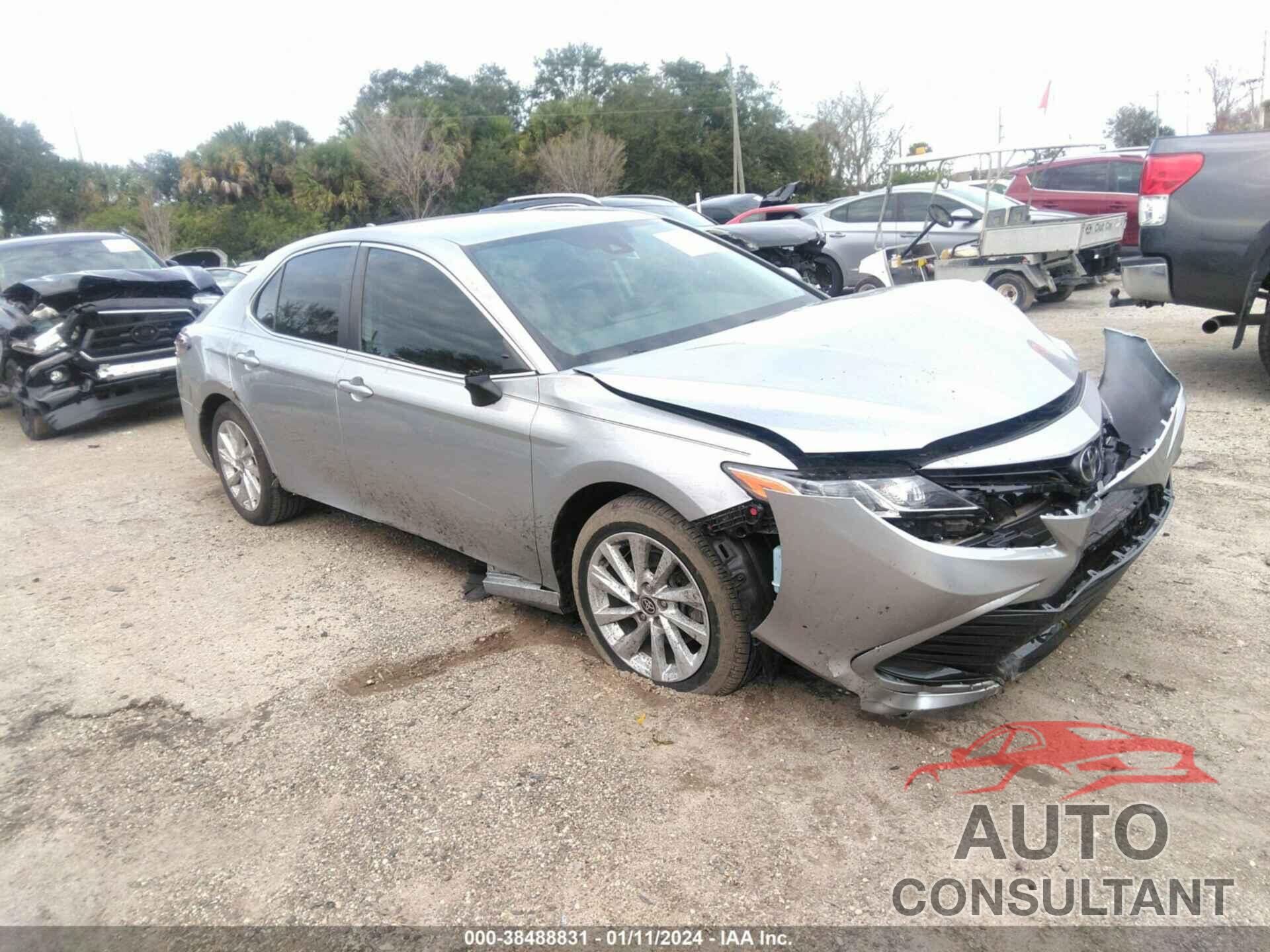 TOYOTA CAMRY 2021 - 4T1C11AK8MU452918