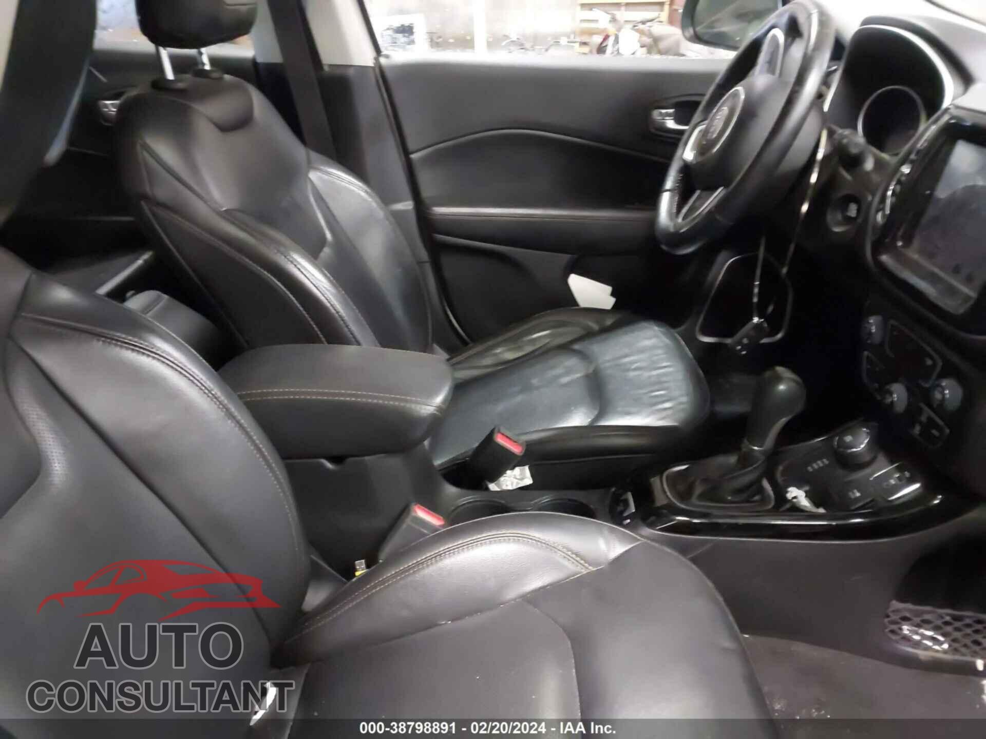 JEEP COMPASS 2018 - 3C4NJDCB1JT314798