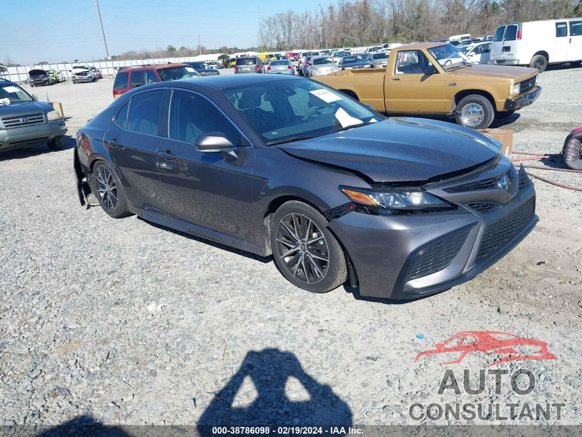 TOYOTA CAMRY 2024 - 4T1G11AK4RU871356