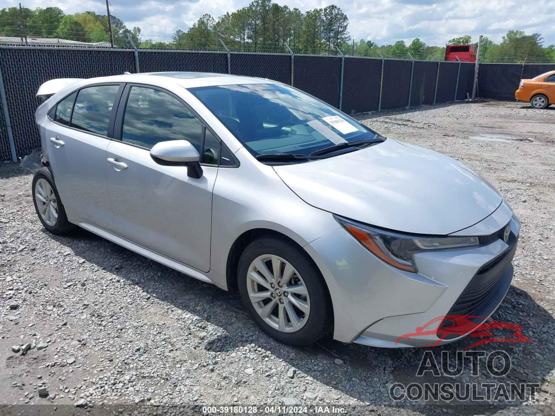 TOYOTA COROLLA 2023 - JTDB4MEE5P3004093