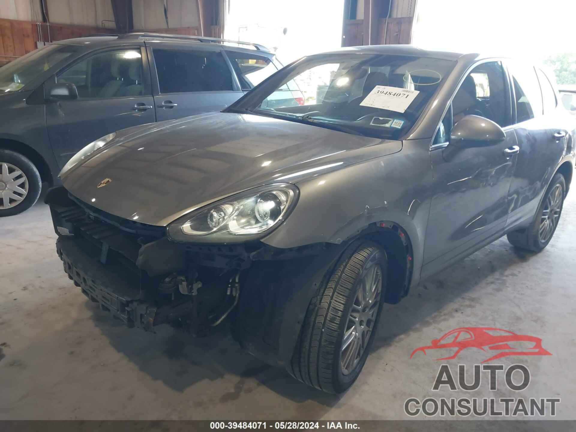 PORSCHE CAYENNE 2016 - WP1AA2A23GKA15781