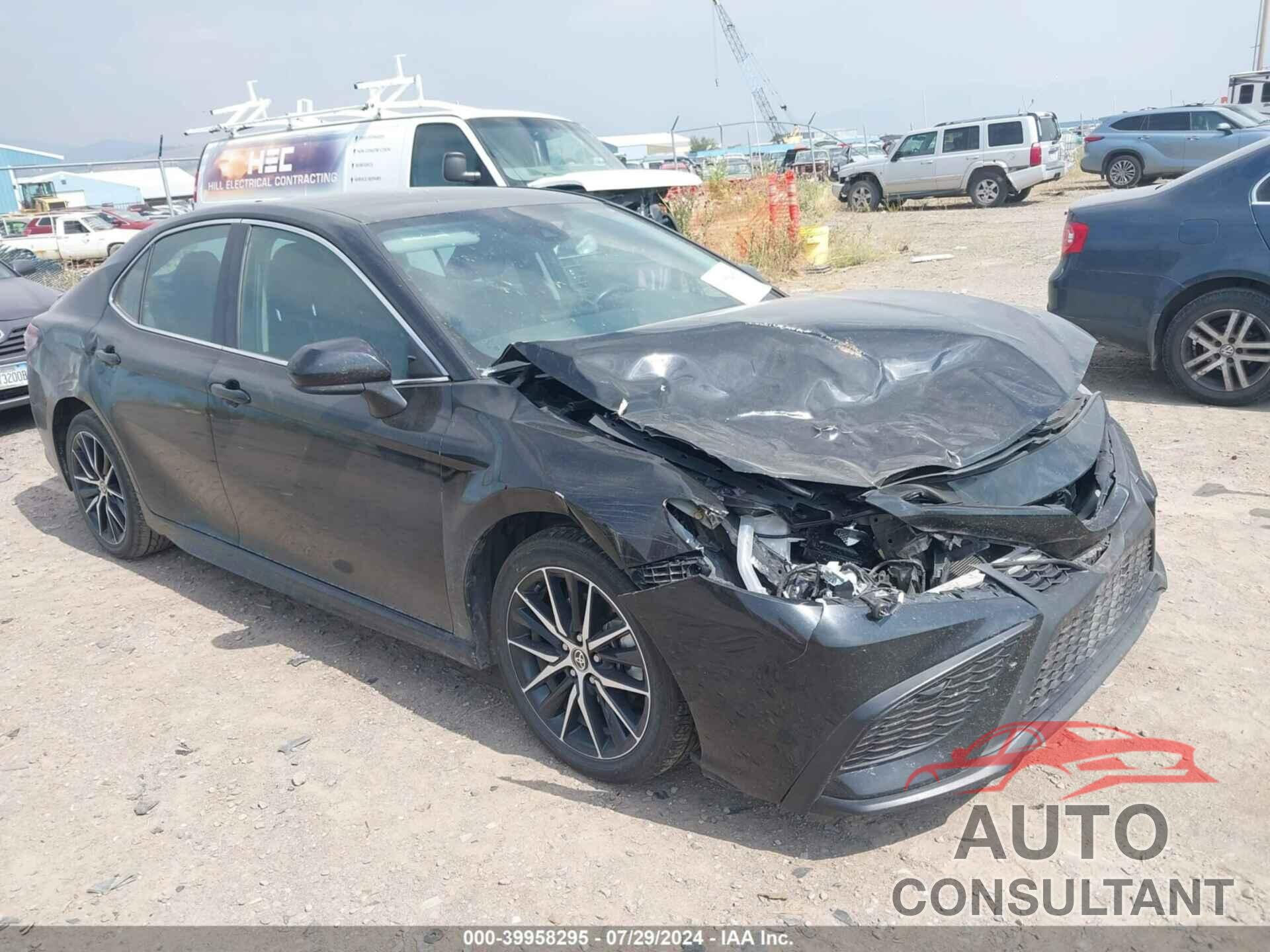 TOYOTA CAMRY 2021 - 4T1G11AK3MU411758