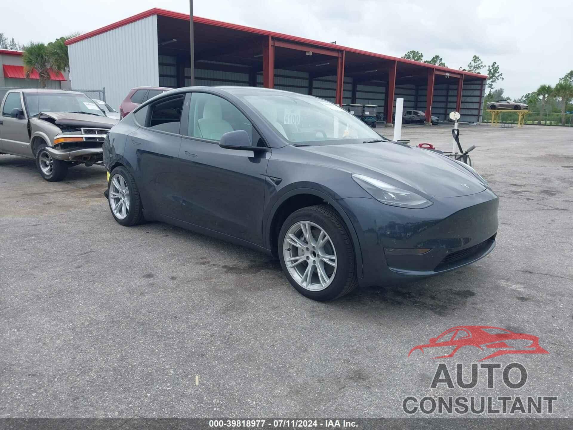 TESLA MODEL Y 2024 - 7SAYGDED9RF093622