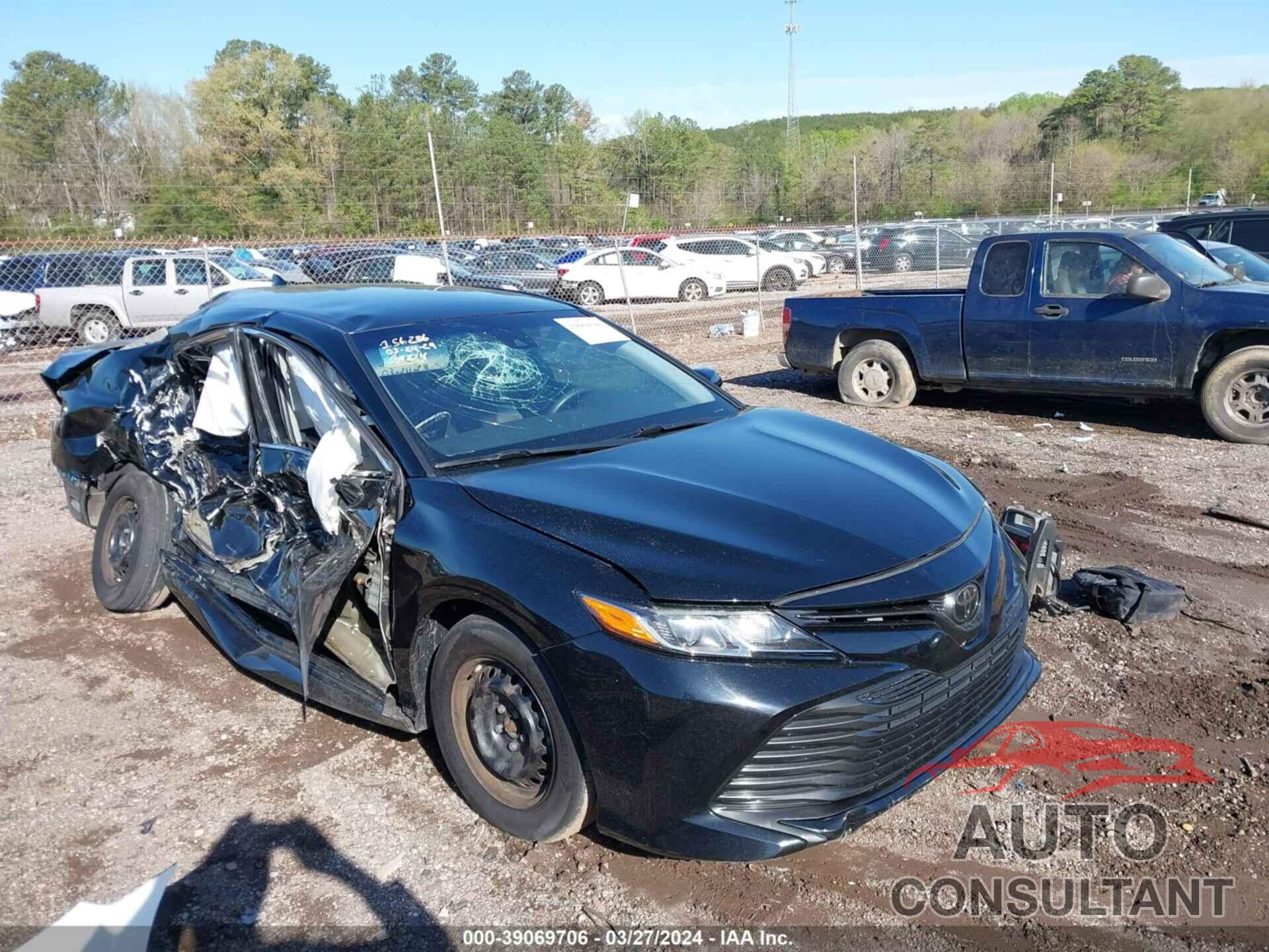 TOYOTA CAMRY 2019 - 4T1B11HK0KU785614