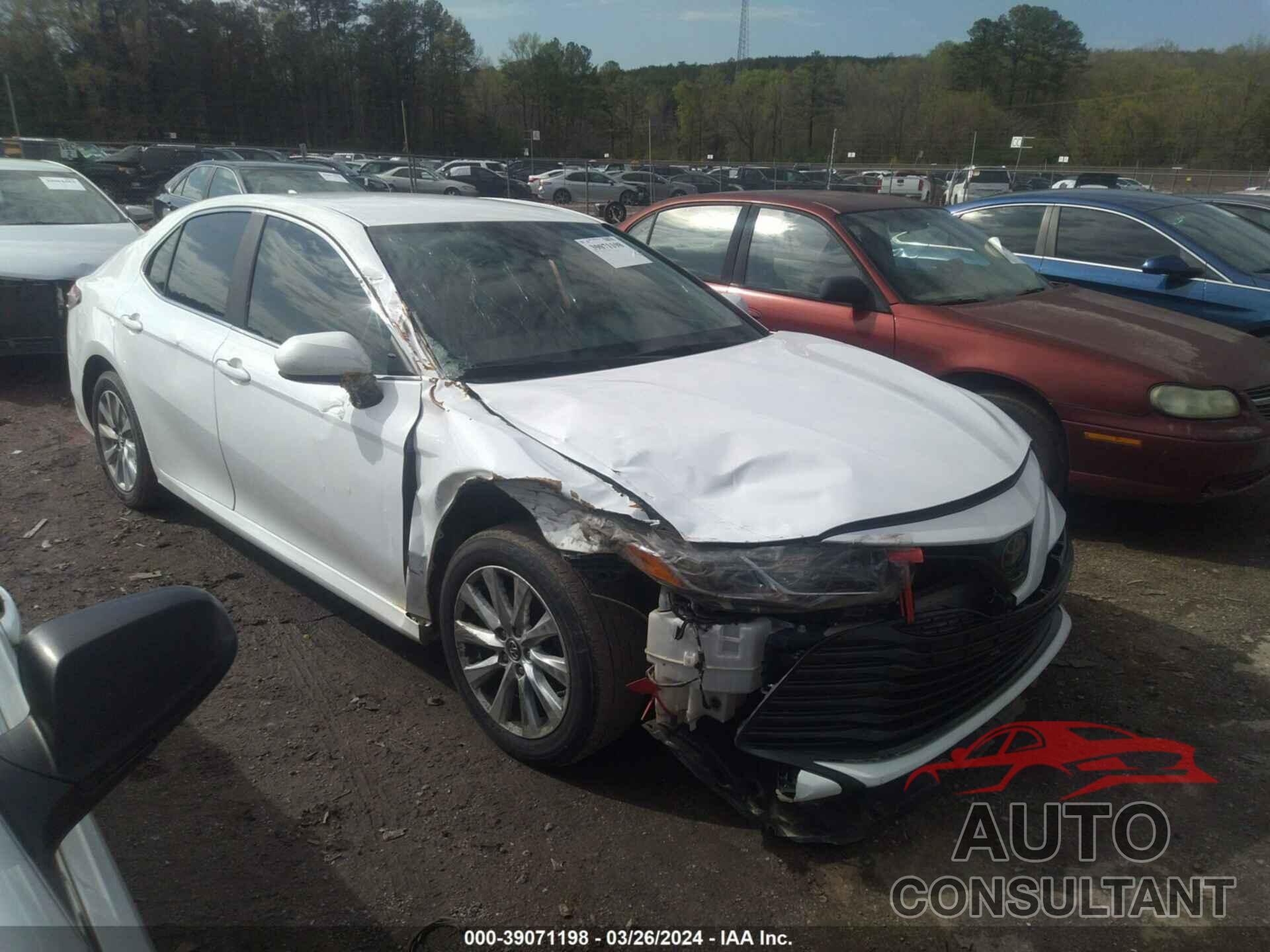 TOYOTA CAMRY 2019 - 4T1B11HK1KU808902