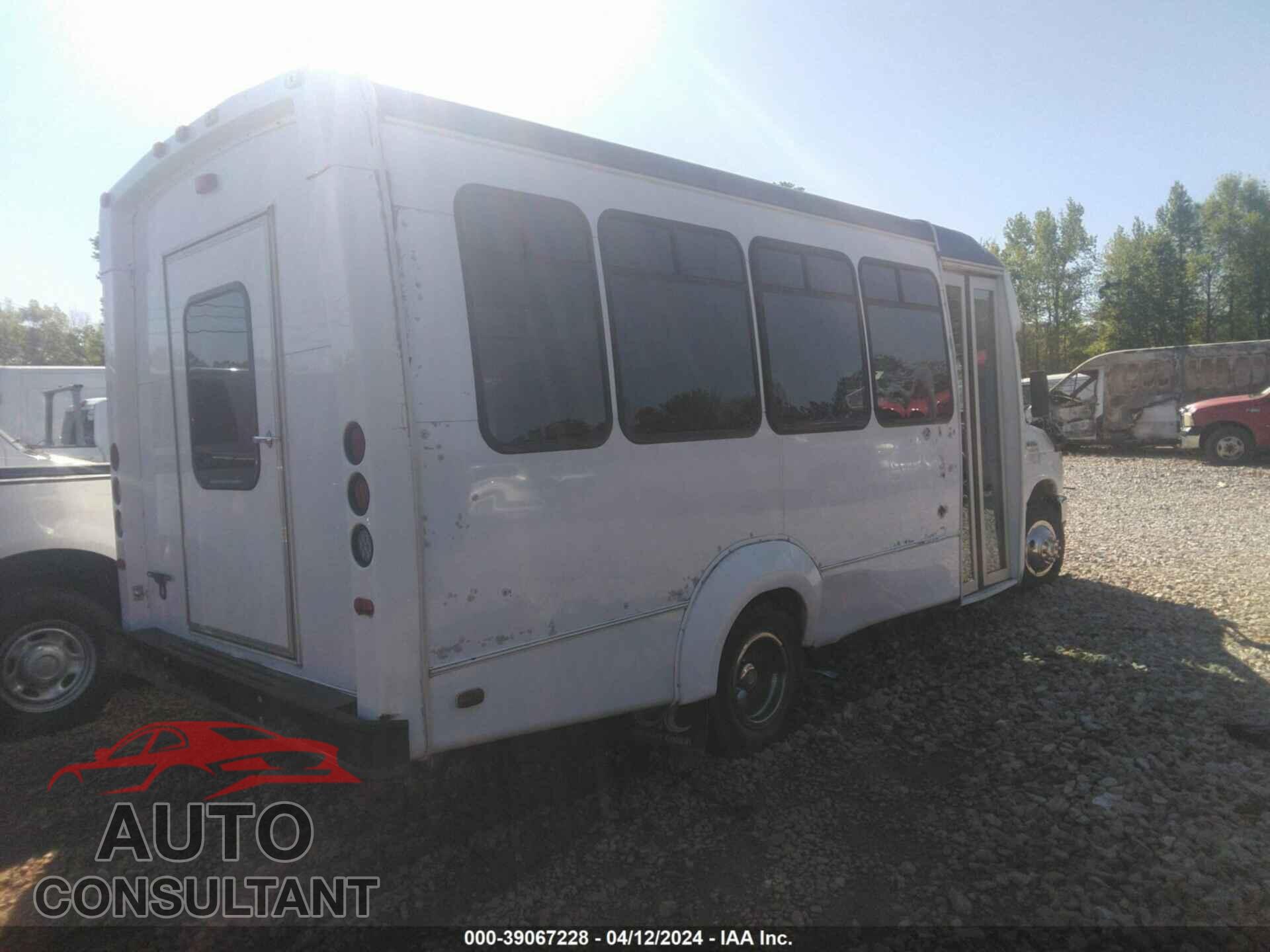 FORD ECONOLINE 2017 - 1FDEE3FS3HDC20783