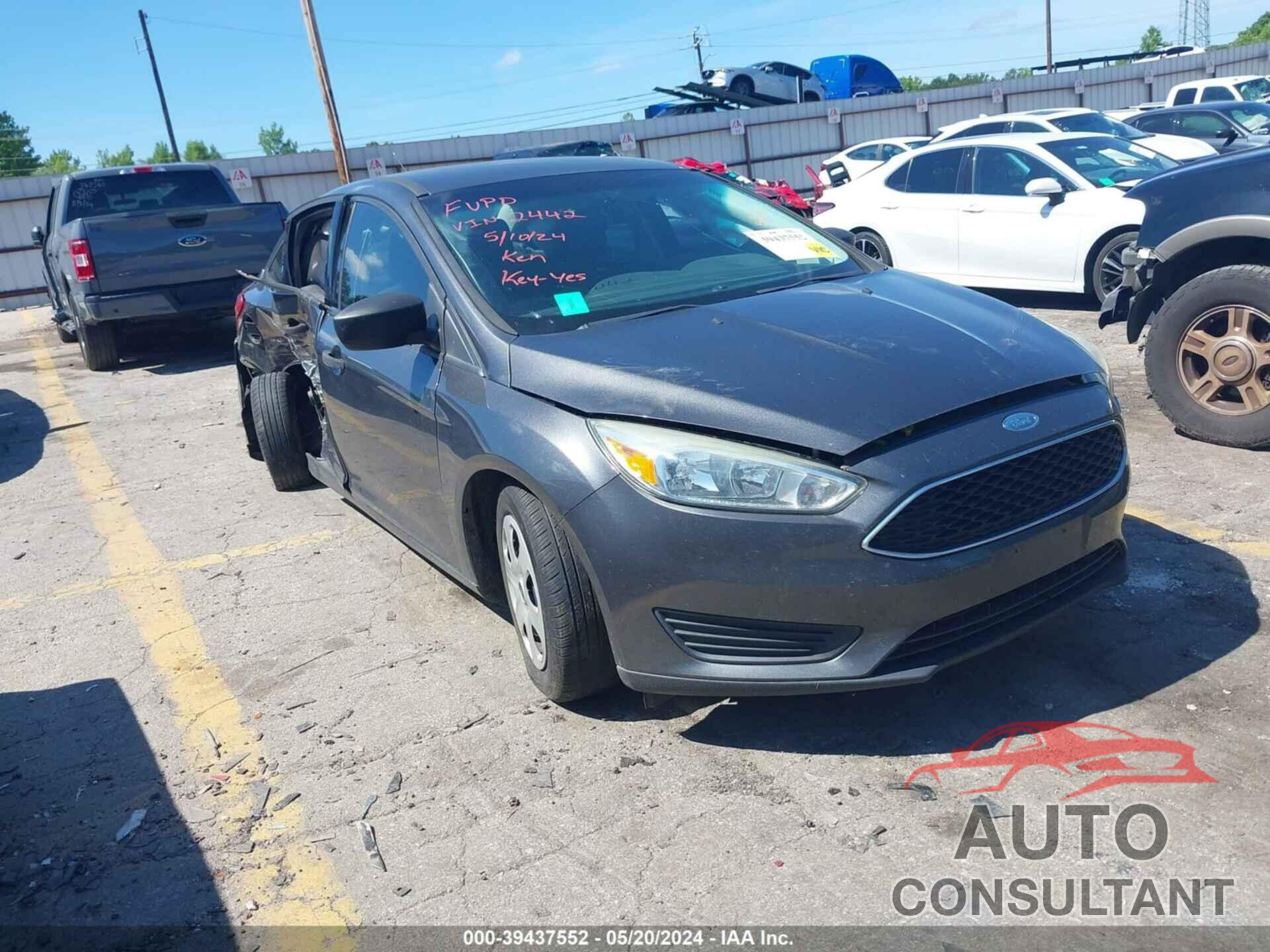 FORD FOCUS 2017 - 1FADP3E22HL282442