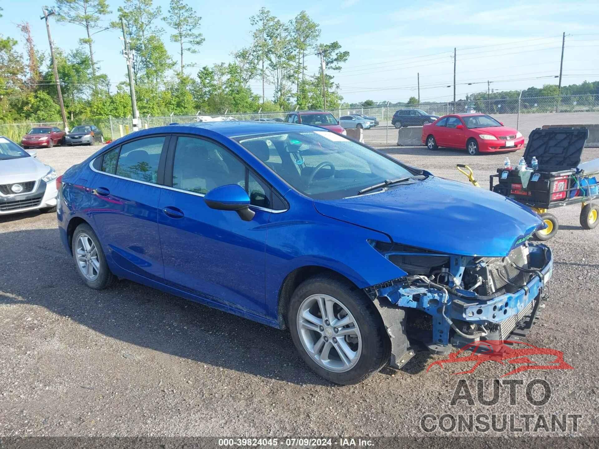 CHEVROLET CRUZE 2018 - 1G1BE5SM3J7138043