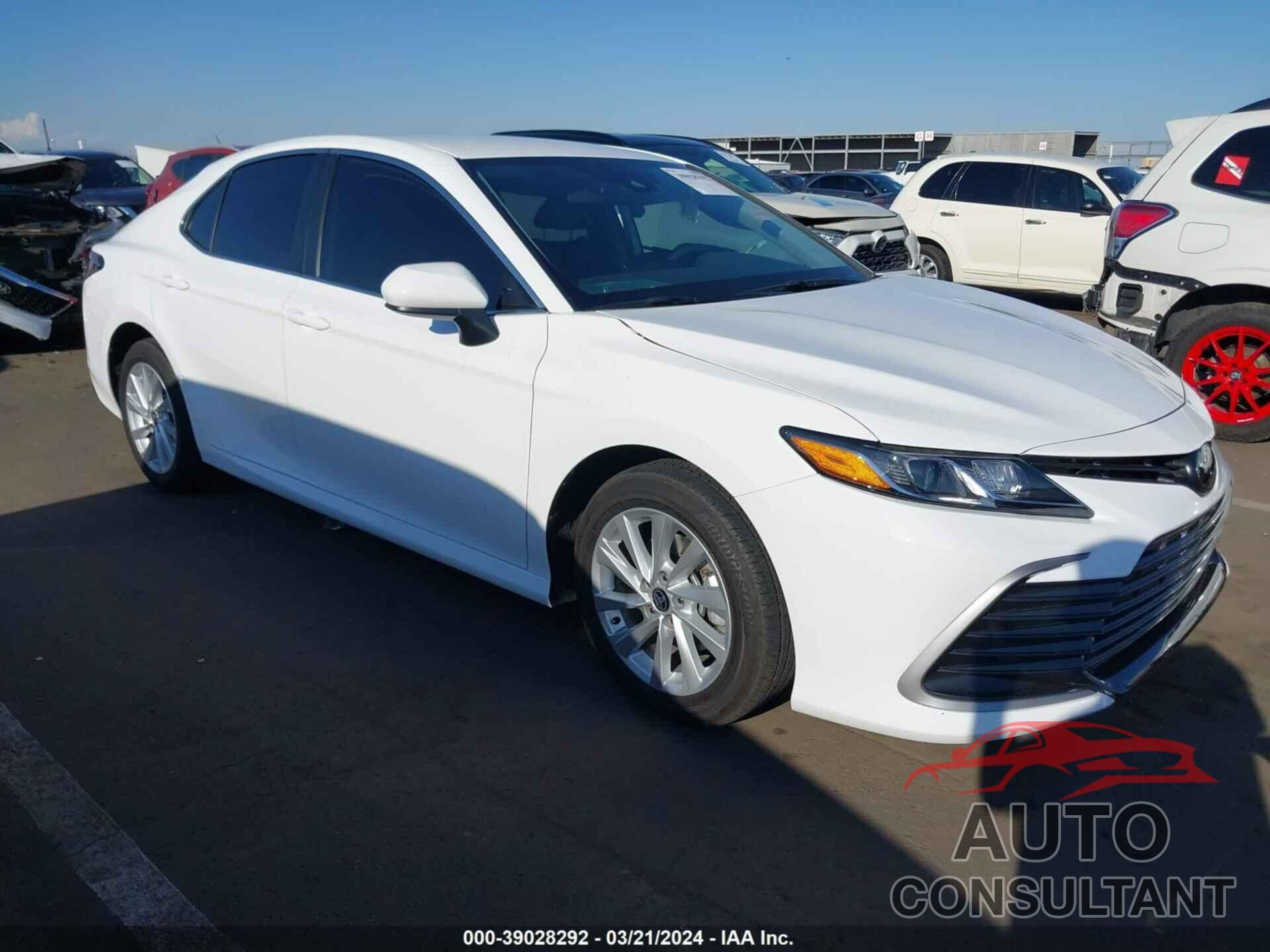 TOYOTA CAMRY 2023 - 4T1C11AK3PU182825