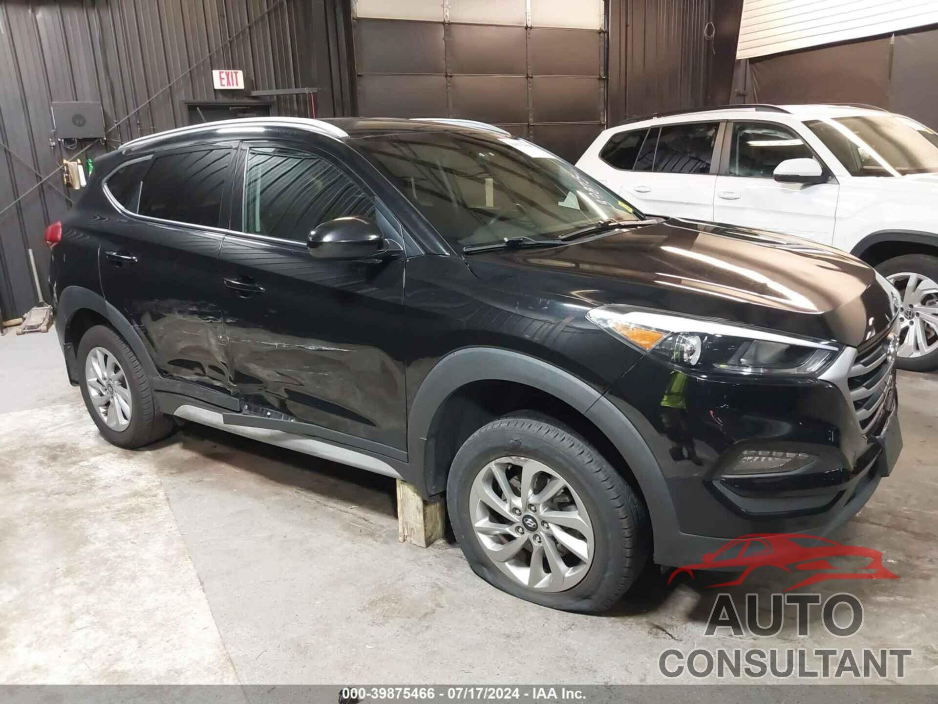 HYUNDAI TUCSON 2017 - KM8J3CA41HU575660