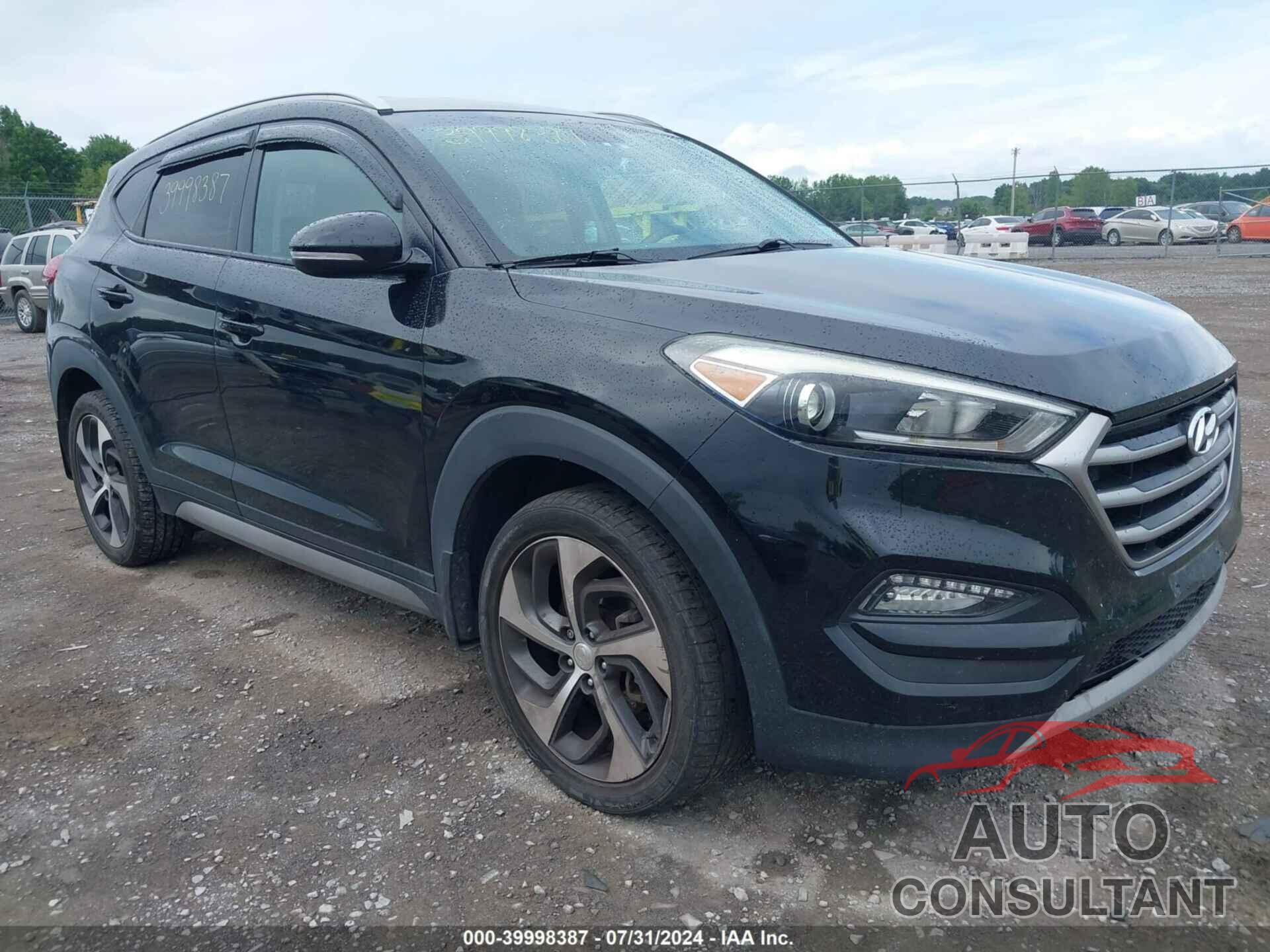 HYUNDAI TUCSON 2017 - KM8J3CA26HU303359