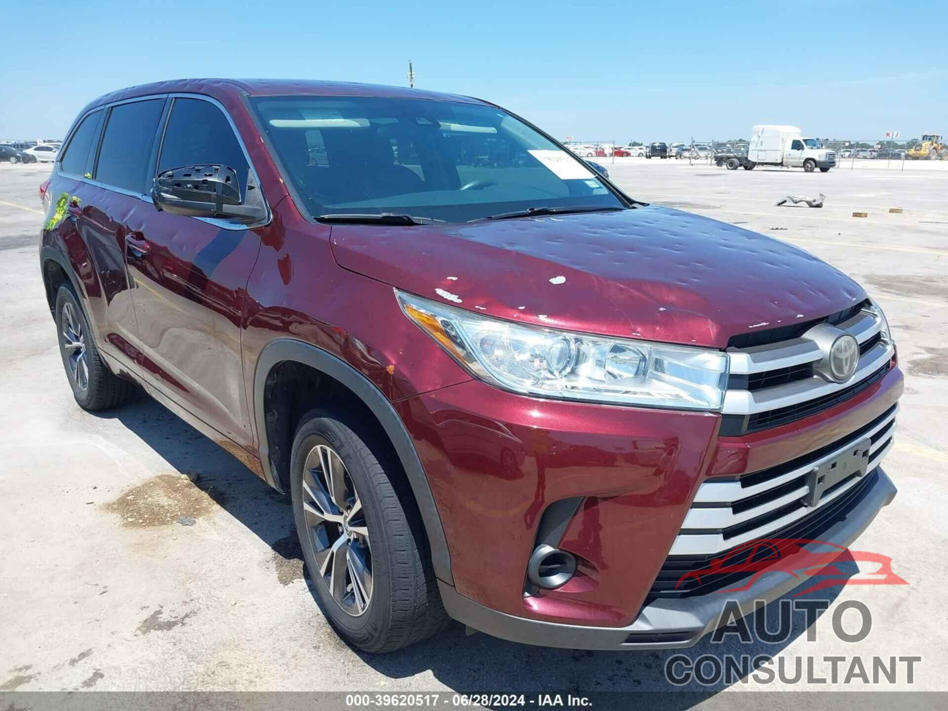 TOYOTA HIGHLANDER 2018 - 5TDZZRFH8JS271742