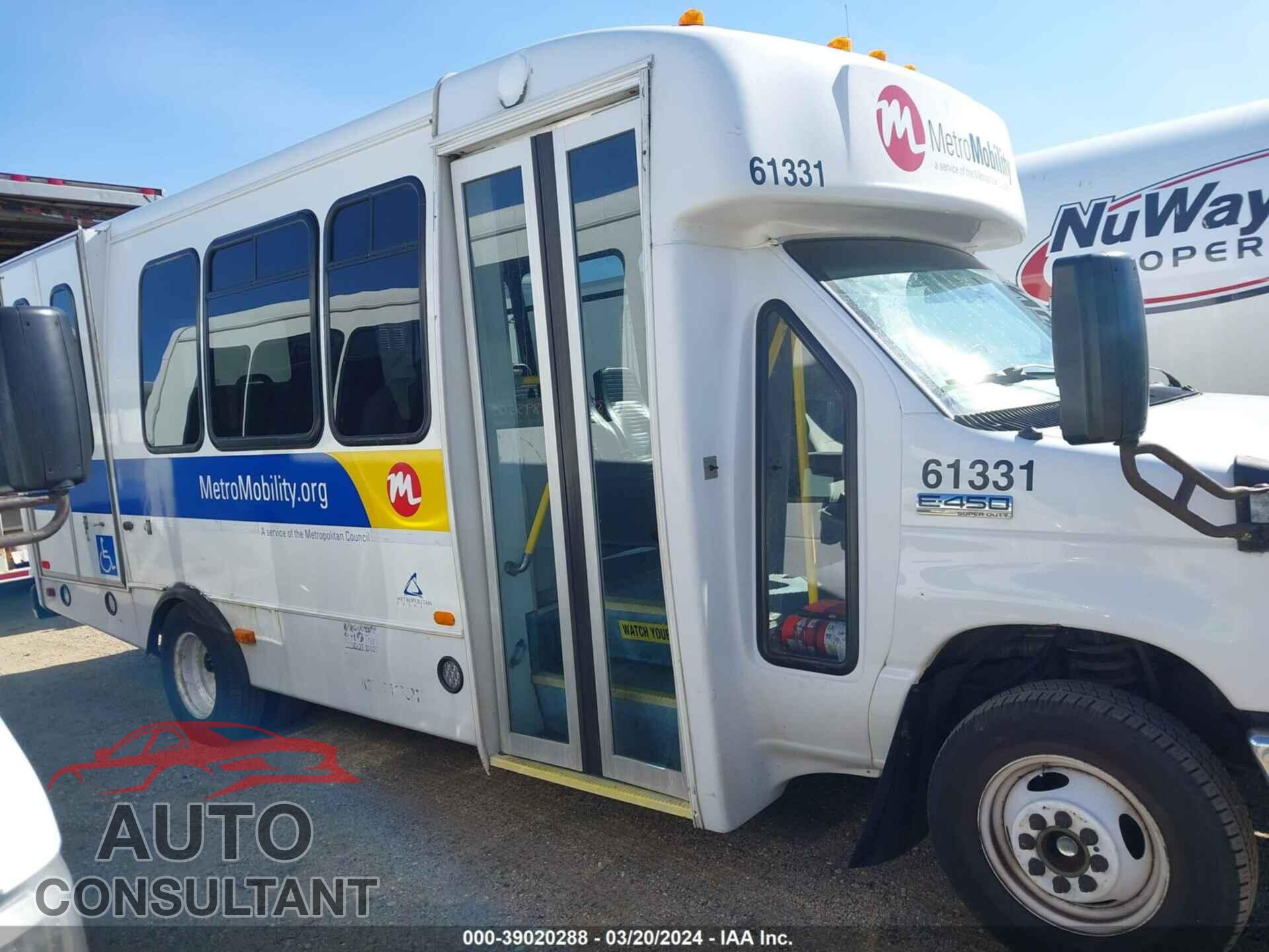 FORD E-450 CUTAWAY 2017 - 1FDFE4FS0HDC35364