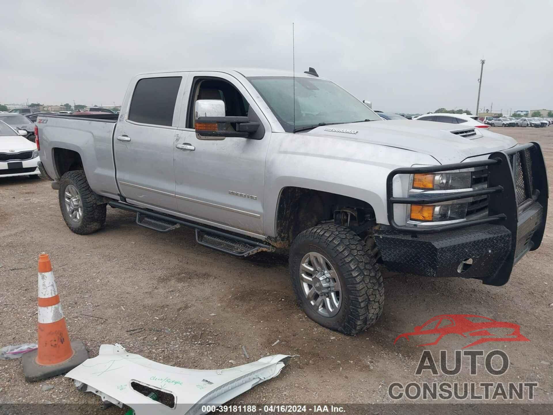 CHEVROLET SILVERADO 2018 - 1GC1KWEY0JF179123