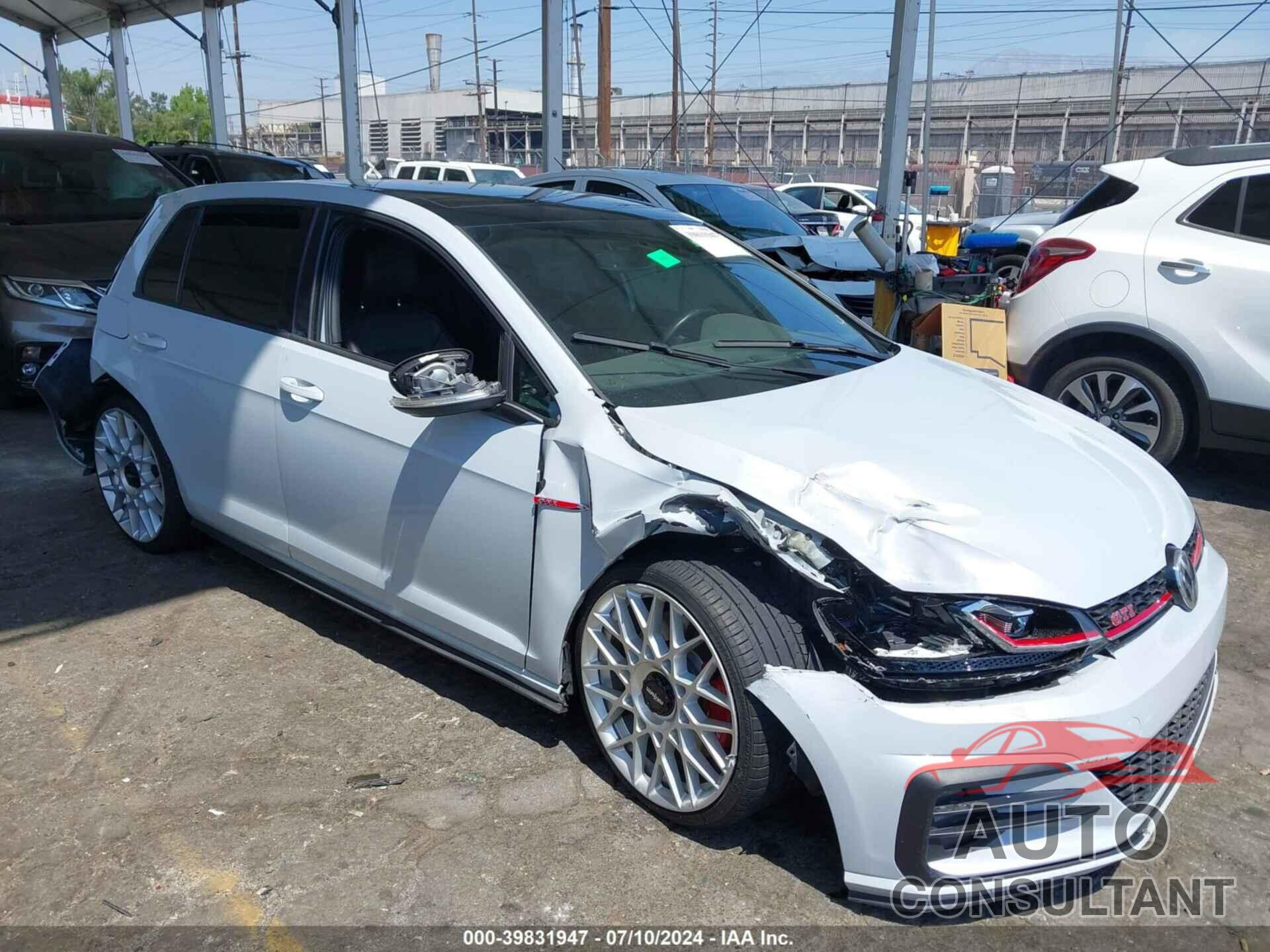 VOLKSWAGEN GOLF GTI 2020 - 3VW6T7AU5LM014924