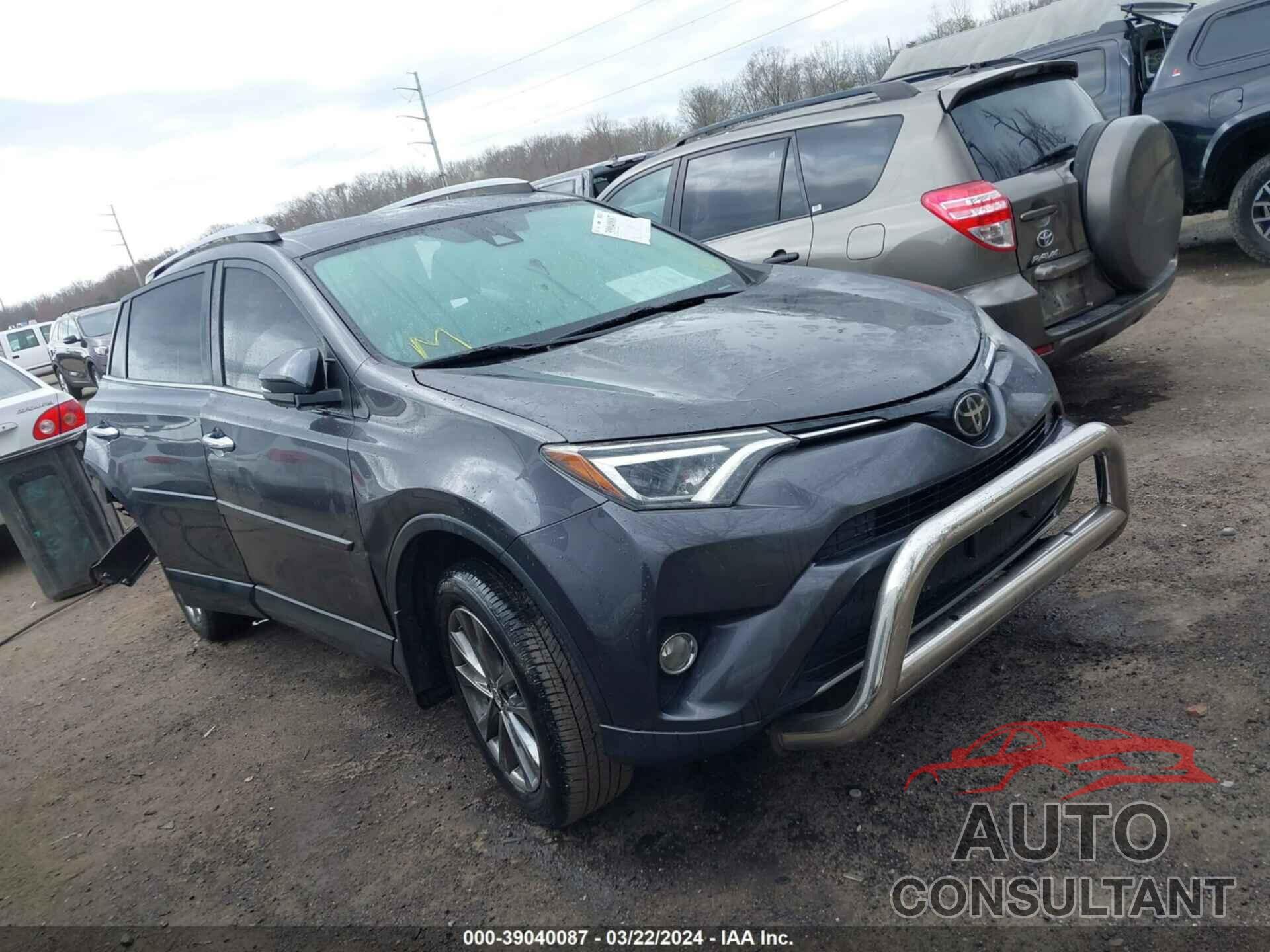 TOYOTA RAV4 2018 - JTMDFREV7JJ186270