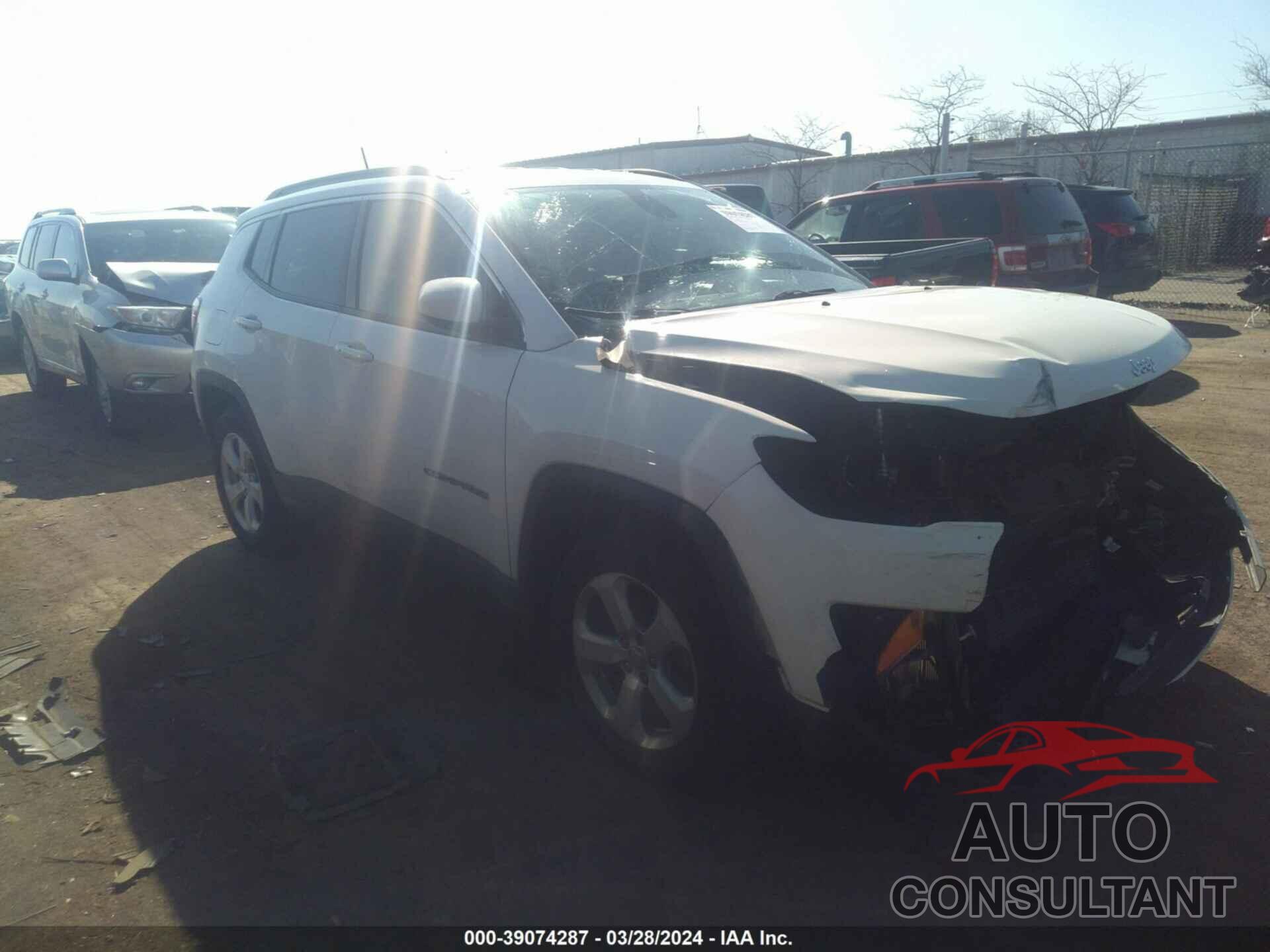 JEEP COMPASS 2018 - 3C4NJDBB8JT418528