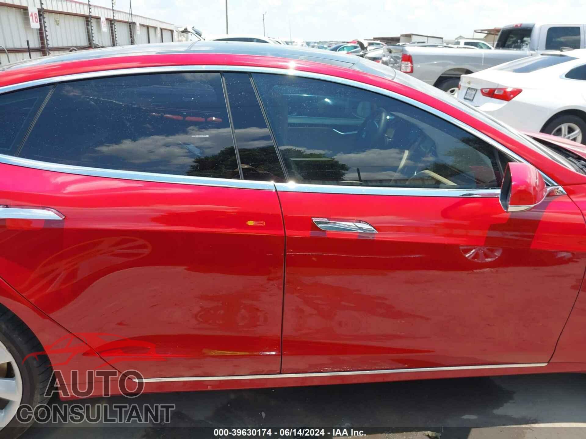 TESLA MODEL S 2016 - 5YJSA1E26GF155332