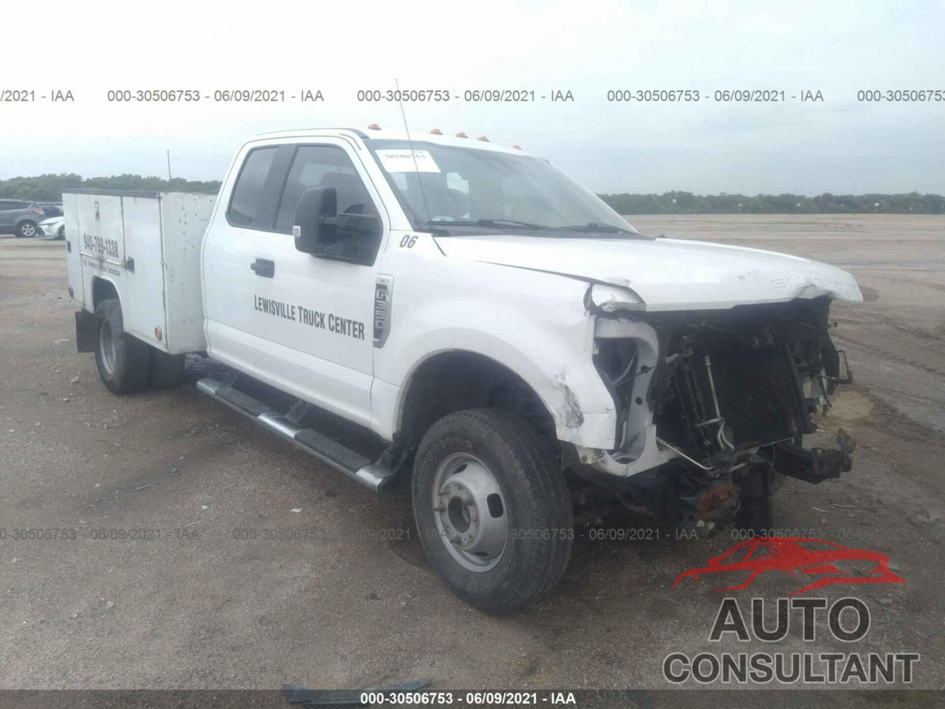 FORD SUPER DUTY F-350 DRW 2017 - 1FD8X3H68HED54173