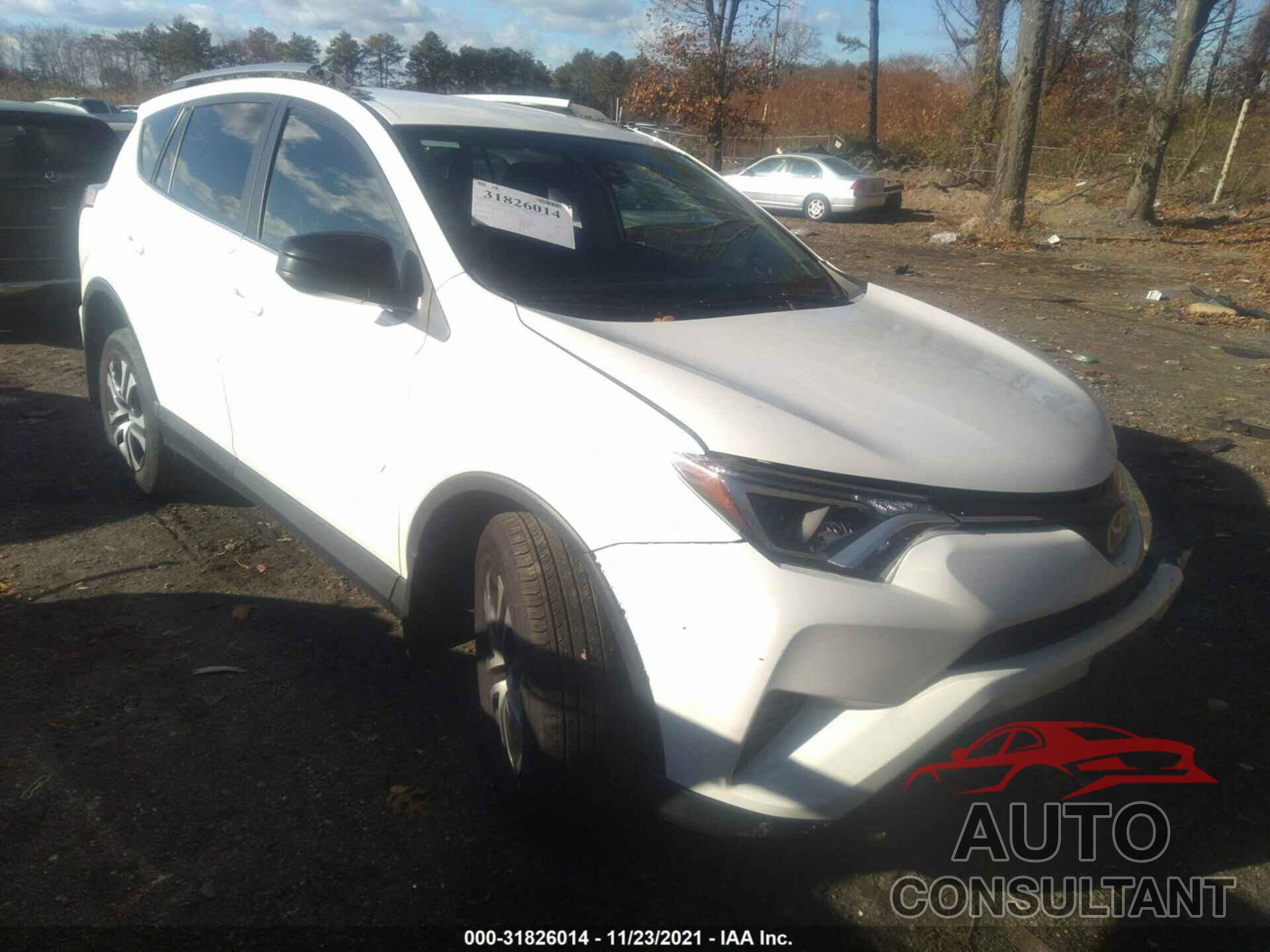 TOYOTA RAV4 2017 - JTMBFREV6HJ119502