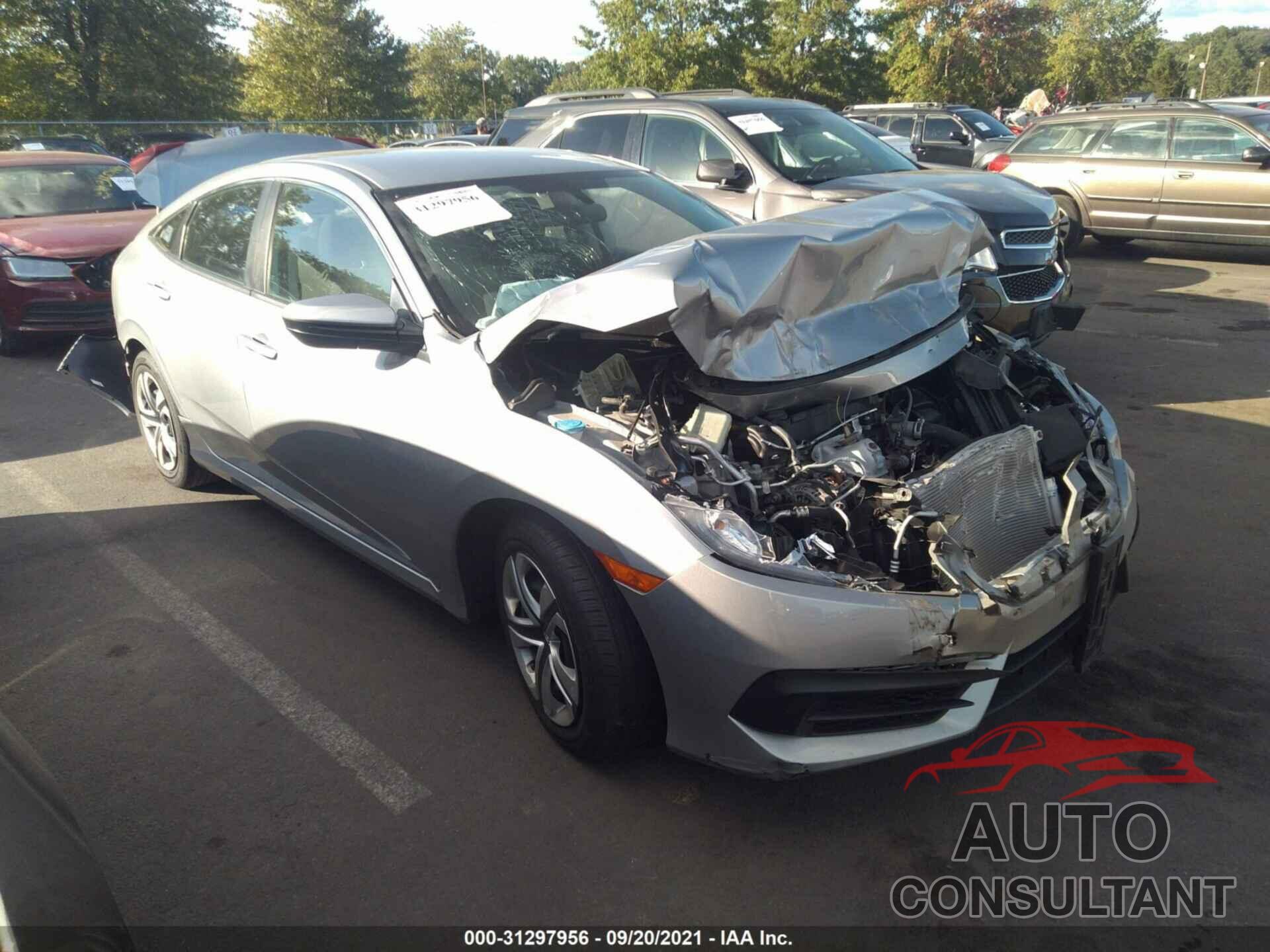 HONDA CIVIC SEDAN 2018 - 2HGFC2F56JH500565