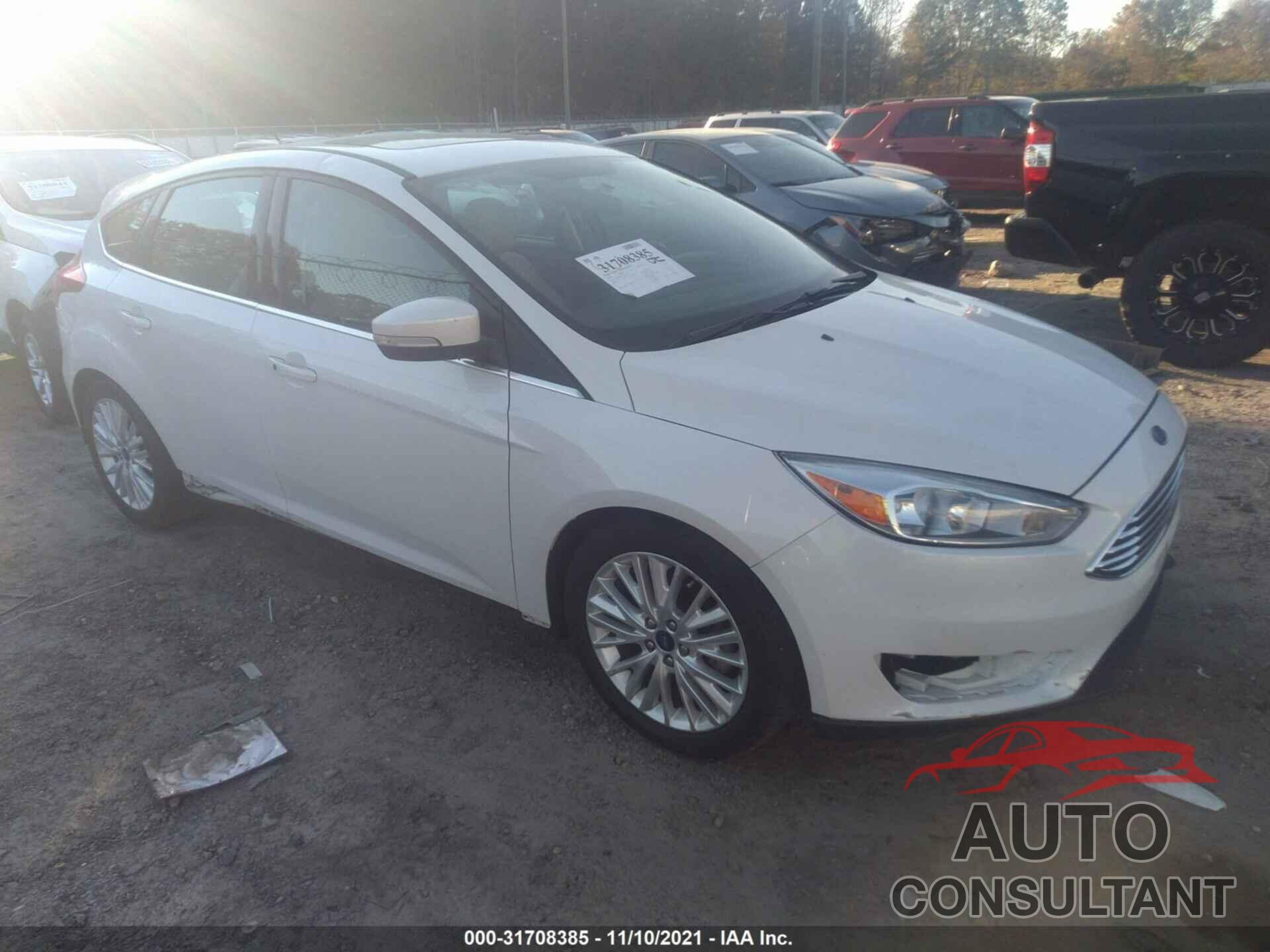 FORD FOCUS 2018 - 1FADP3N22JL272127