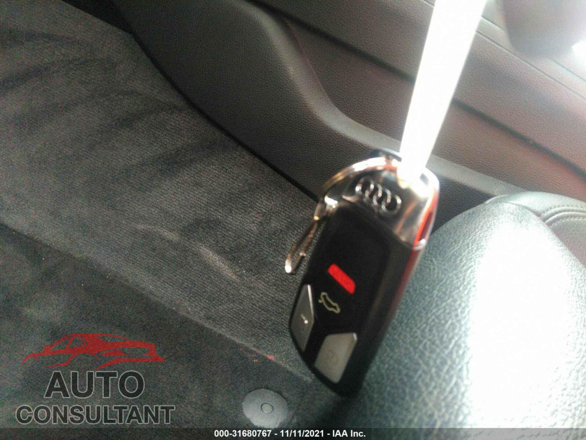 AUDI A4 2017 - WAUGMAF45HN059026