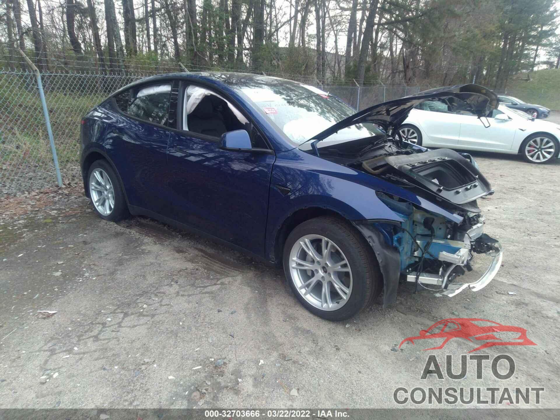 TESLA MODEL Y 2021 - 5YJYGDEE6MF063895