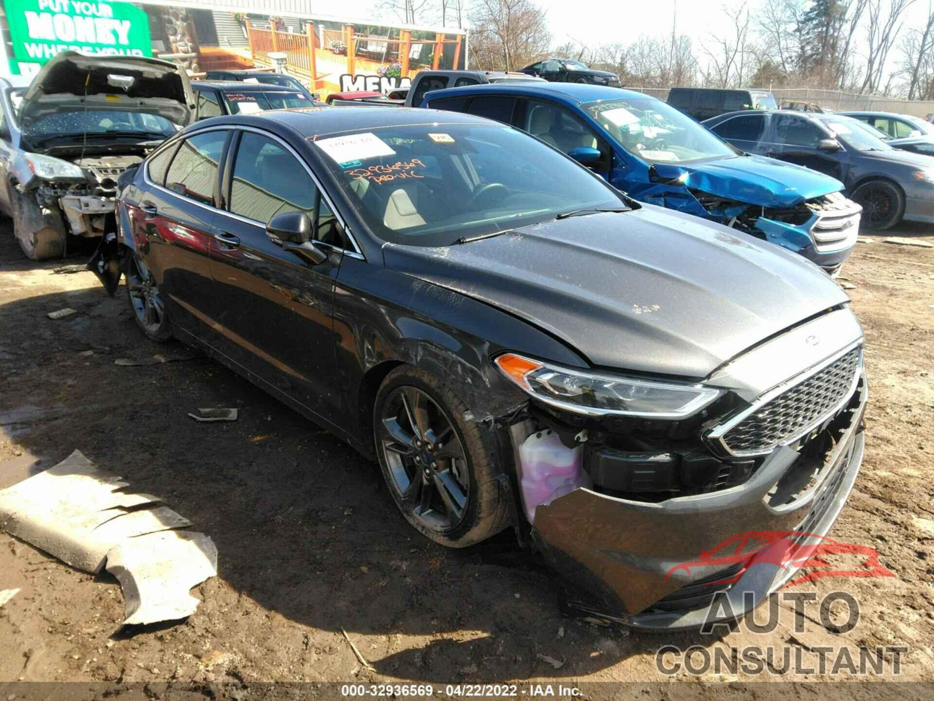 FORD FUSION 2018 - 3FA6P0VP1JR162982