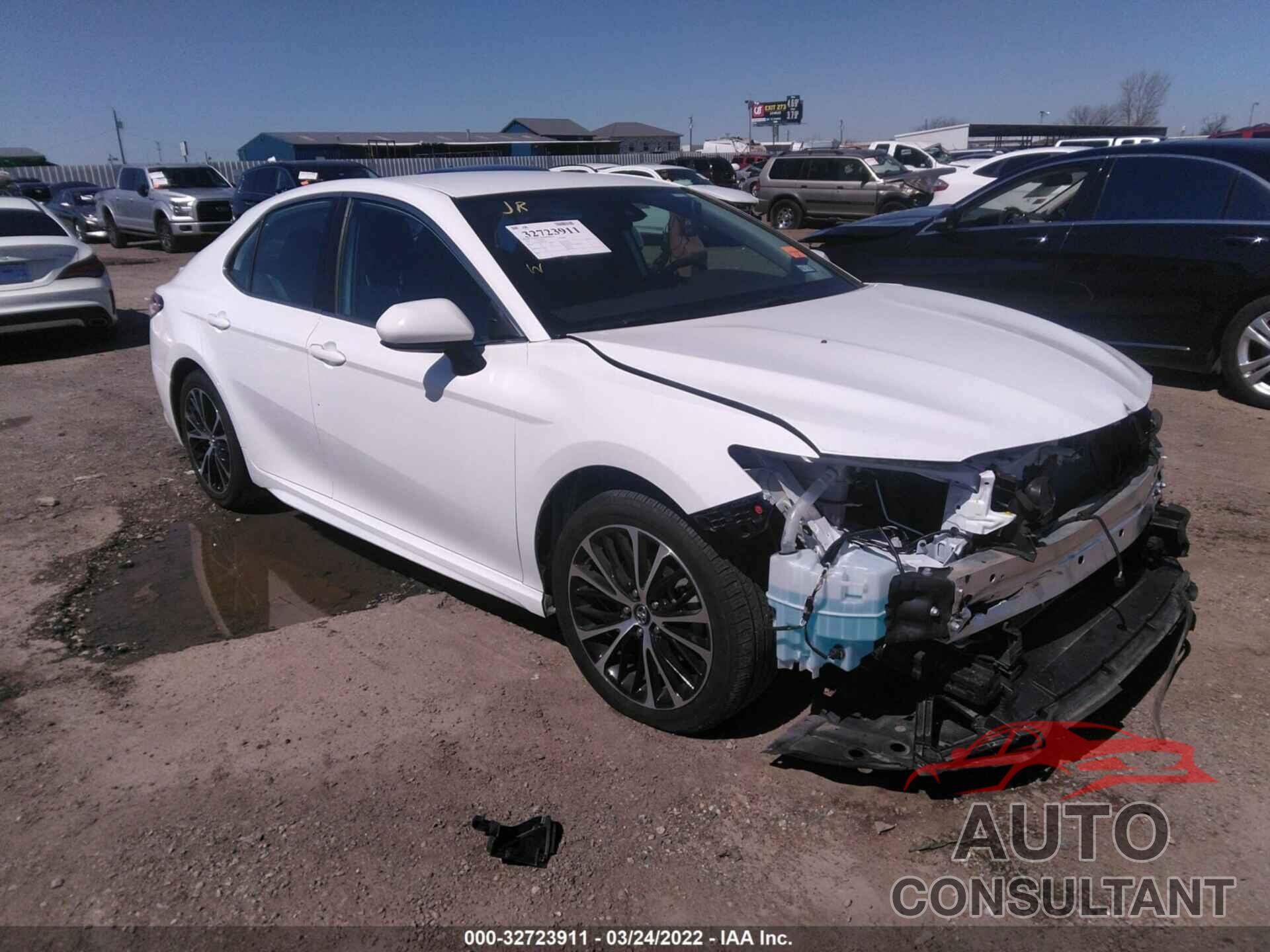 TOYOTA CAMRY 2020 - 4T1G11AK7LU931461