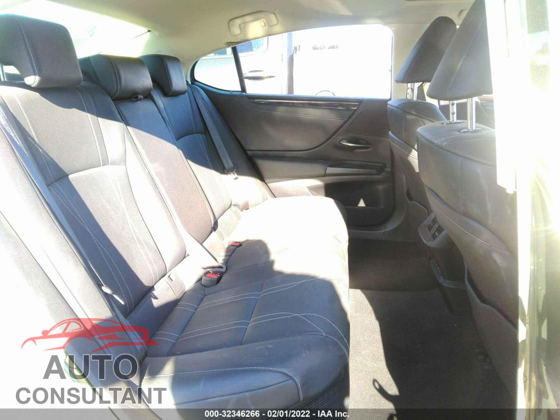 LEXUS ES 2019 - JTHB21B19K2022714