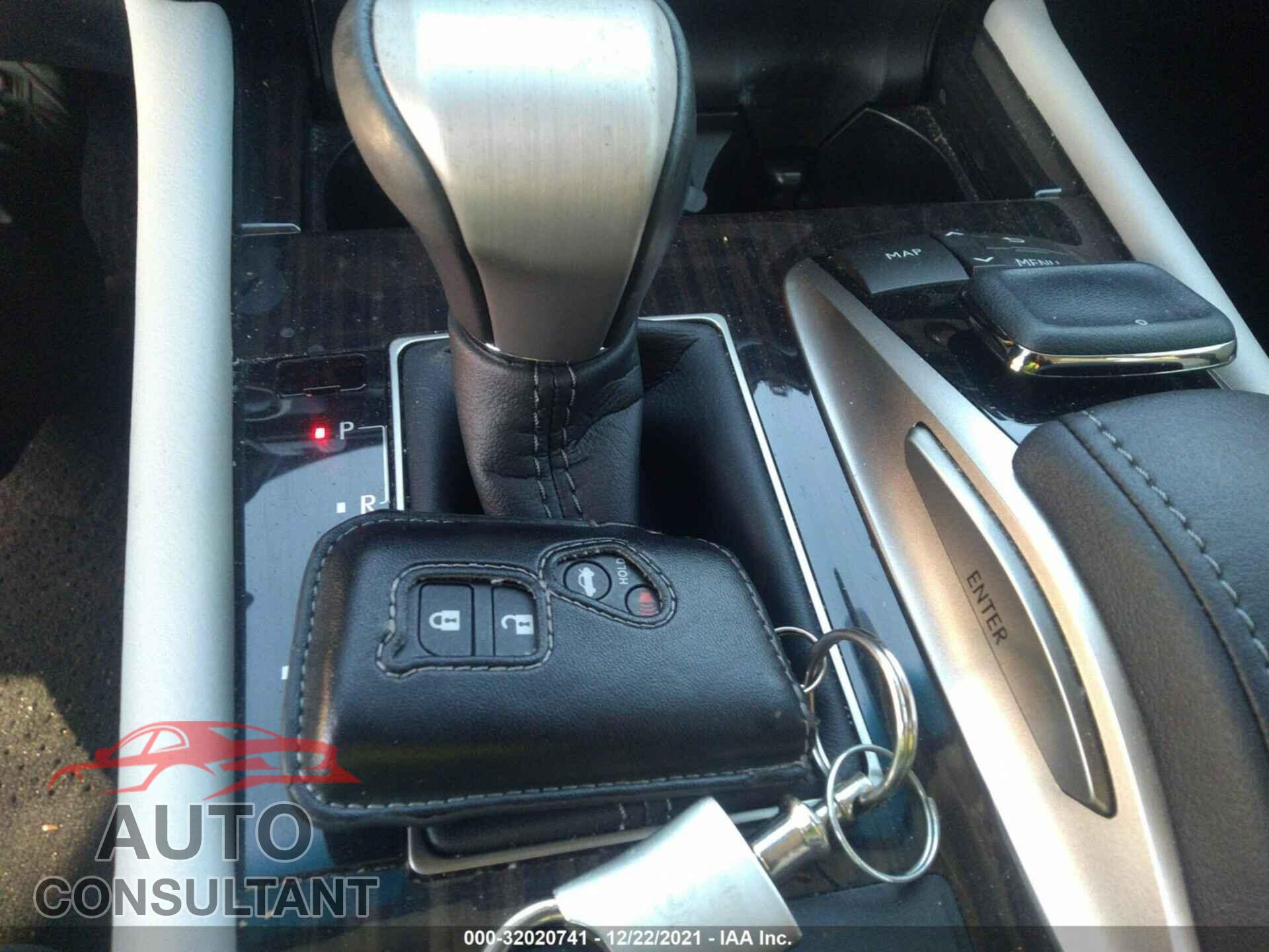 LEXUS LS 2017 - JTHBL5EF3H5145055