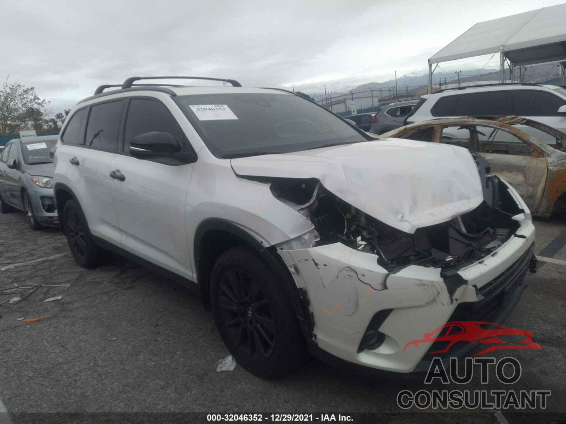 TOYOTA HIGHLANDER 2019 - 5TDKZRFHXKS329370