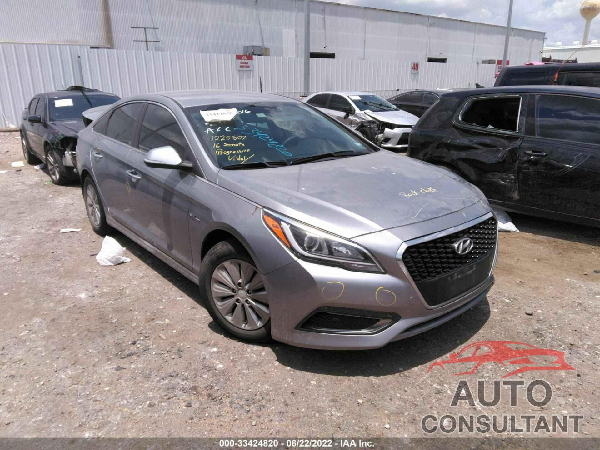 HYUNDAI SONATA HYBRID 2016 - KMHE24L11GA037991