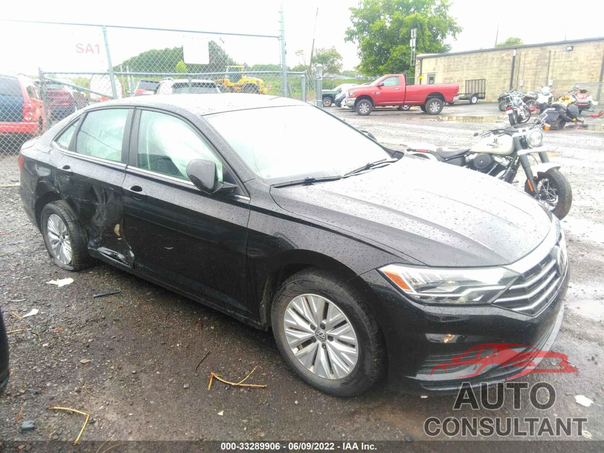 VOLKSWAGEN JETTA 2019 - 3VWC57BUXKM070657