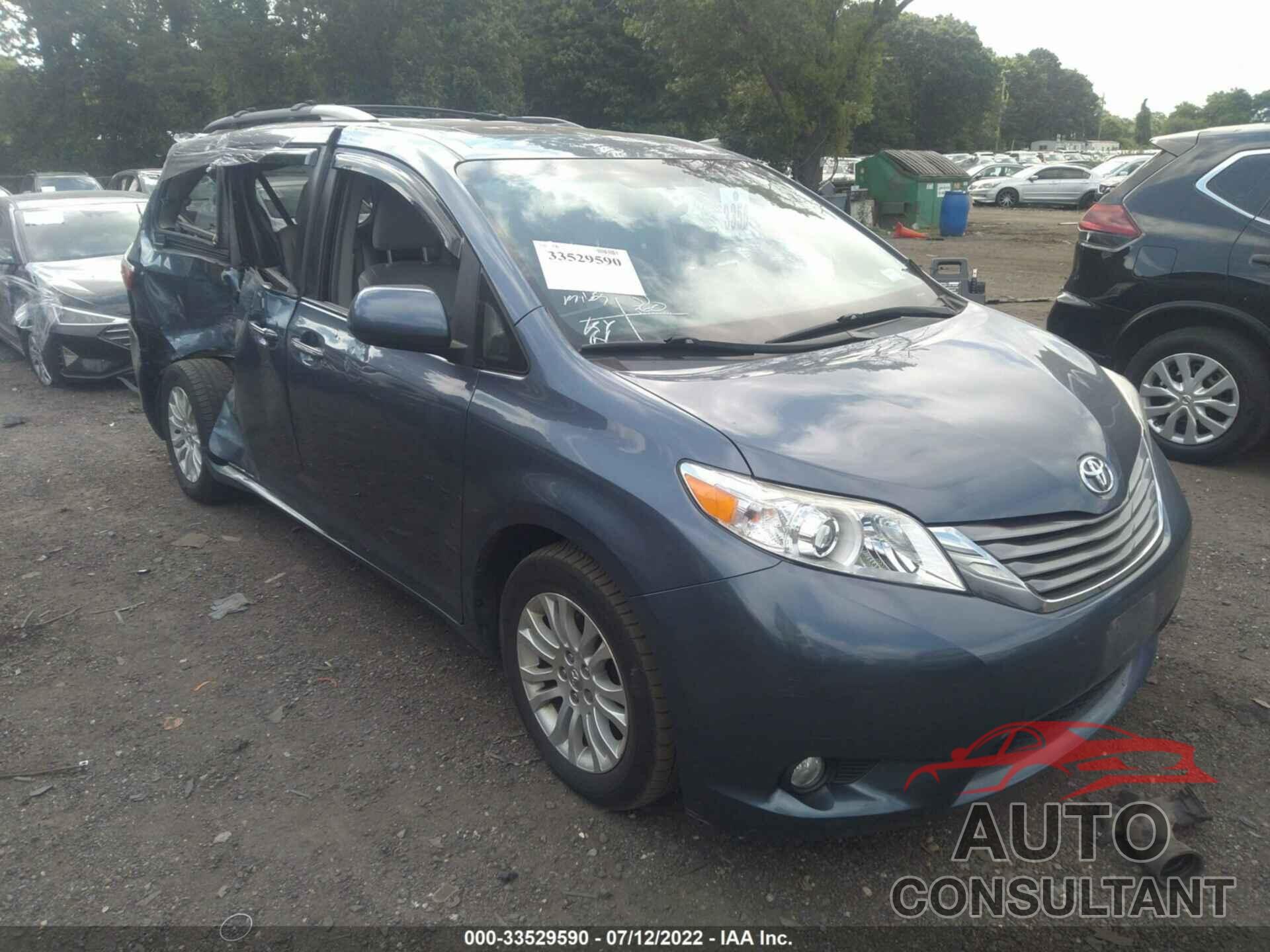 TOYOTA SIENNA 2016 - 5TDYK3DC0GS747138