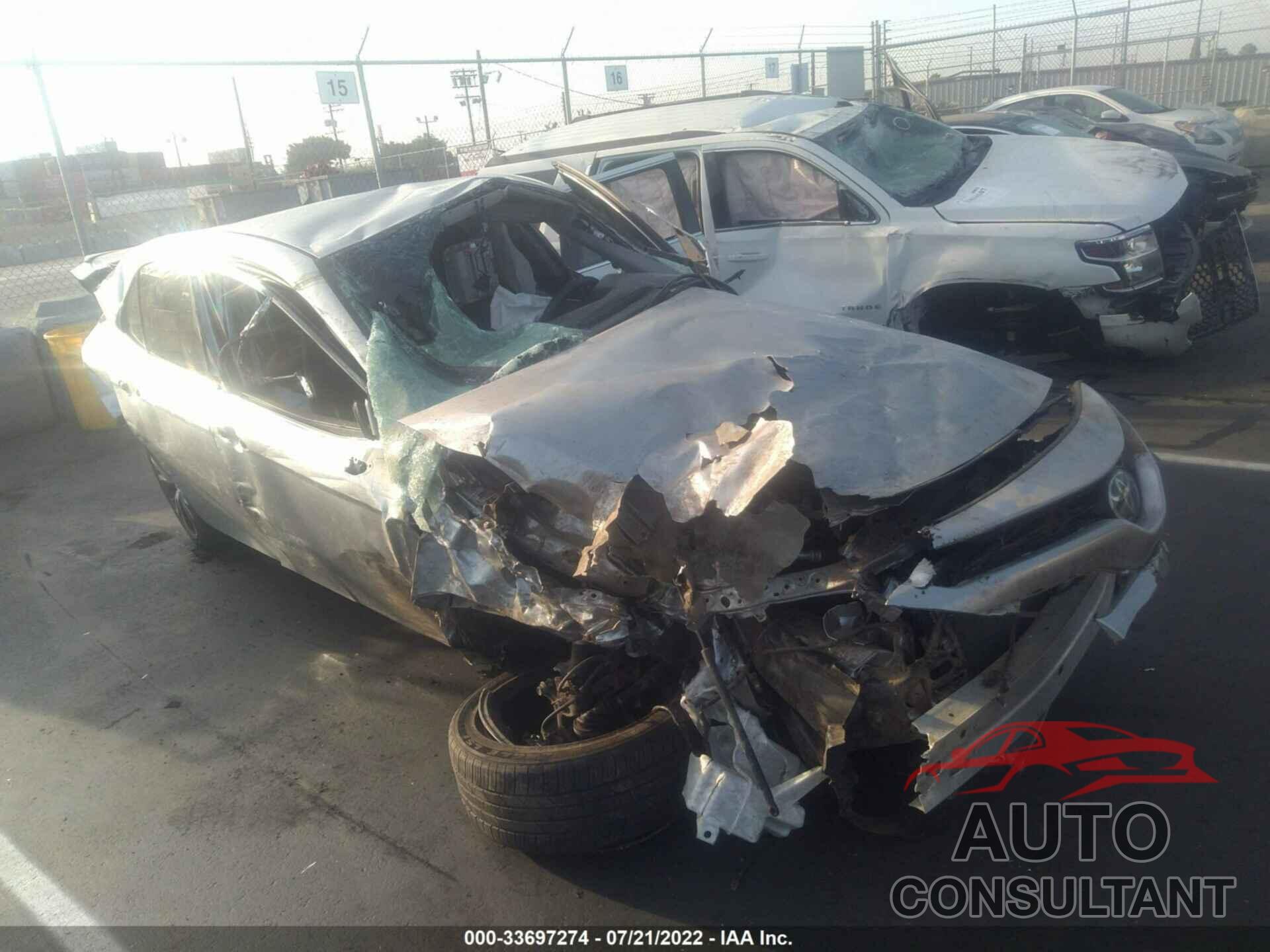 TOYOTA CAMRY 2018 - 4T1B11HK0JU640734