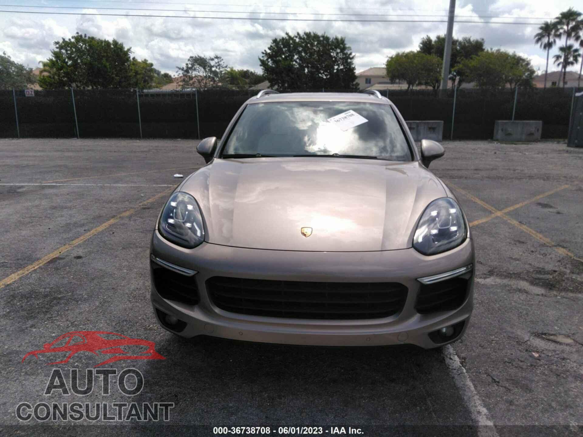 PORSCHE CAYENNE 2017 - WP1AE2A22HLA75373