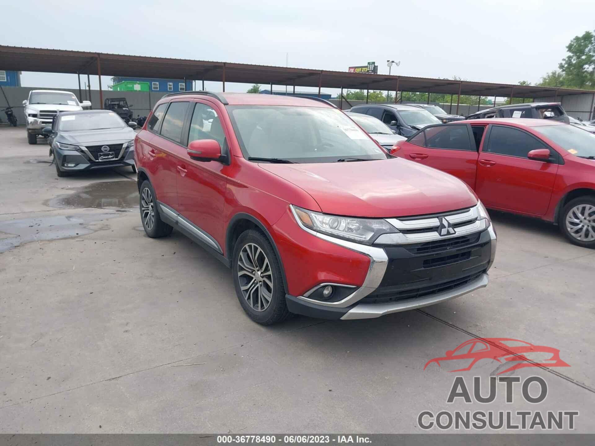 MITSUBISHI OUTLANDER 2016 - JA4AD3A39GZ019150