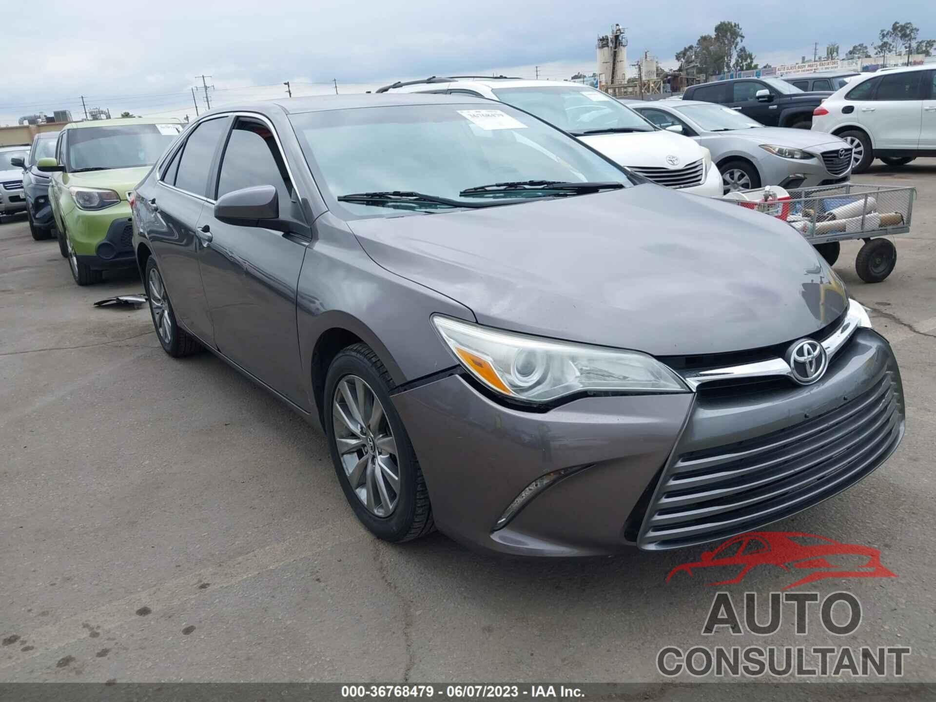 TOYOTA CAMRY 2016 - 4T4BF1FK4GR560081