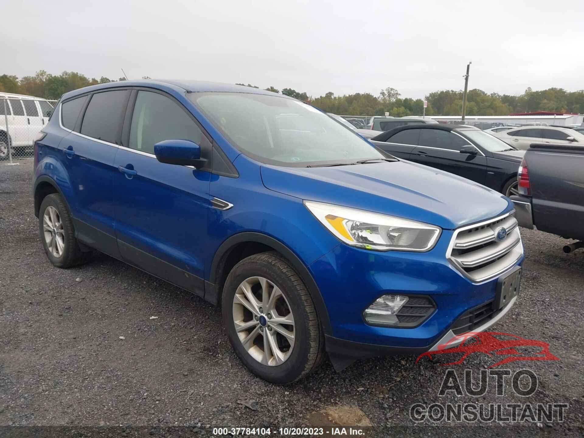 FORD ESCAPE 2017 - 1FMCU9G93HUE89598