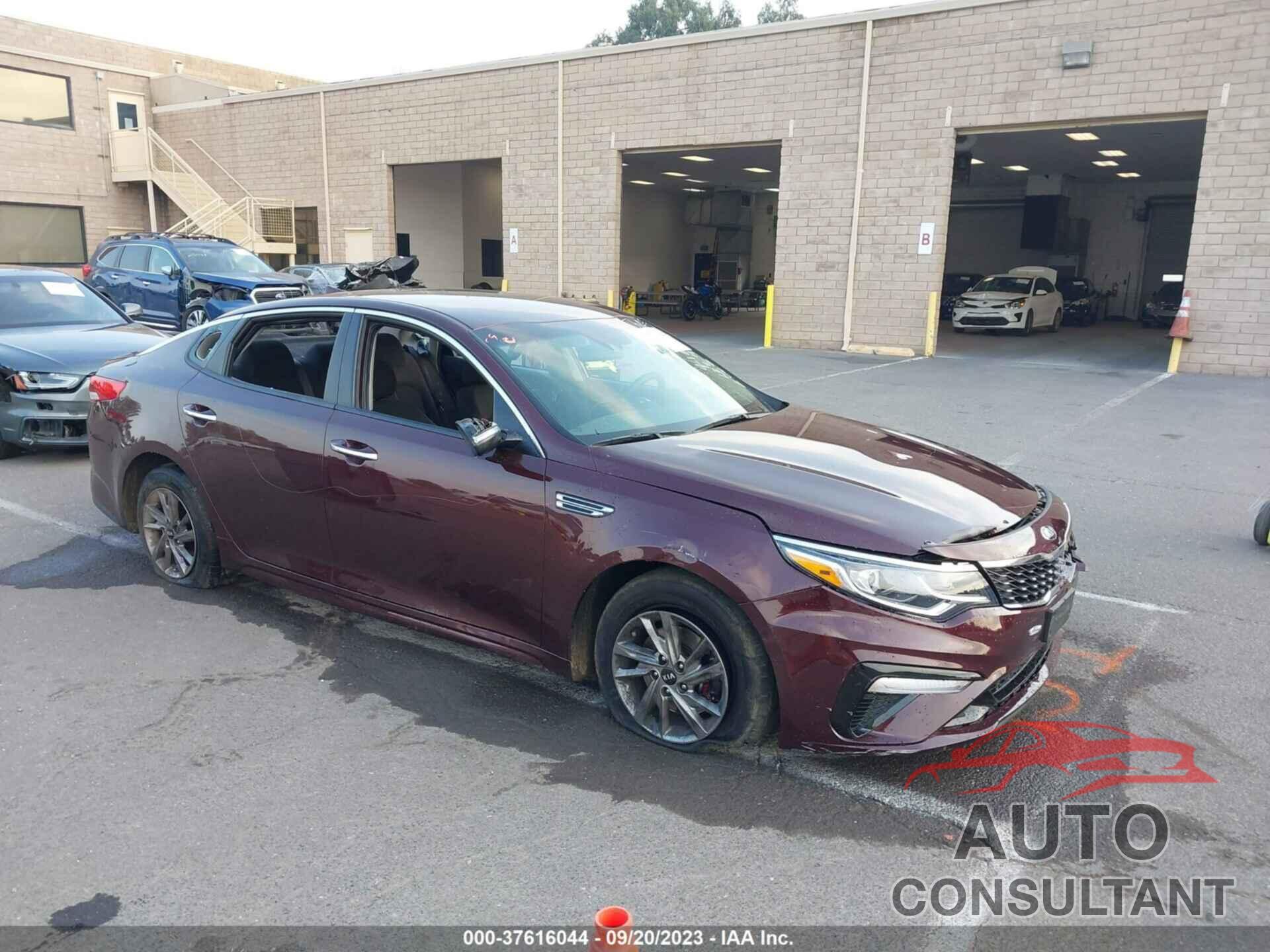 KIA OPTIMA 2019 - 5XXGT4L32KG334065