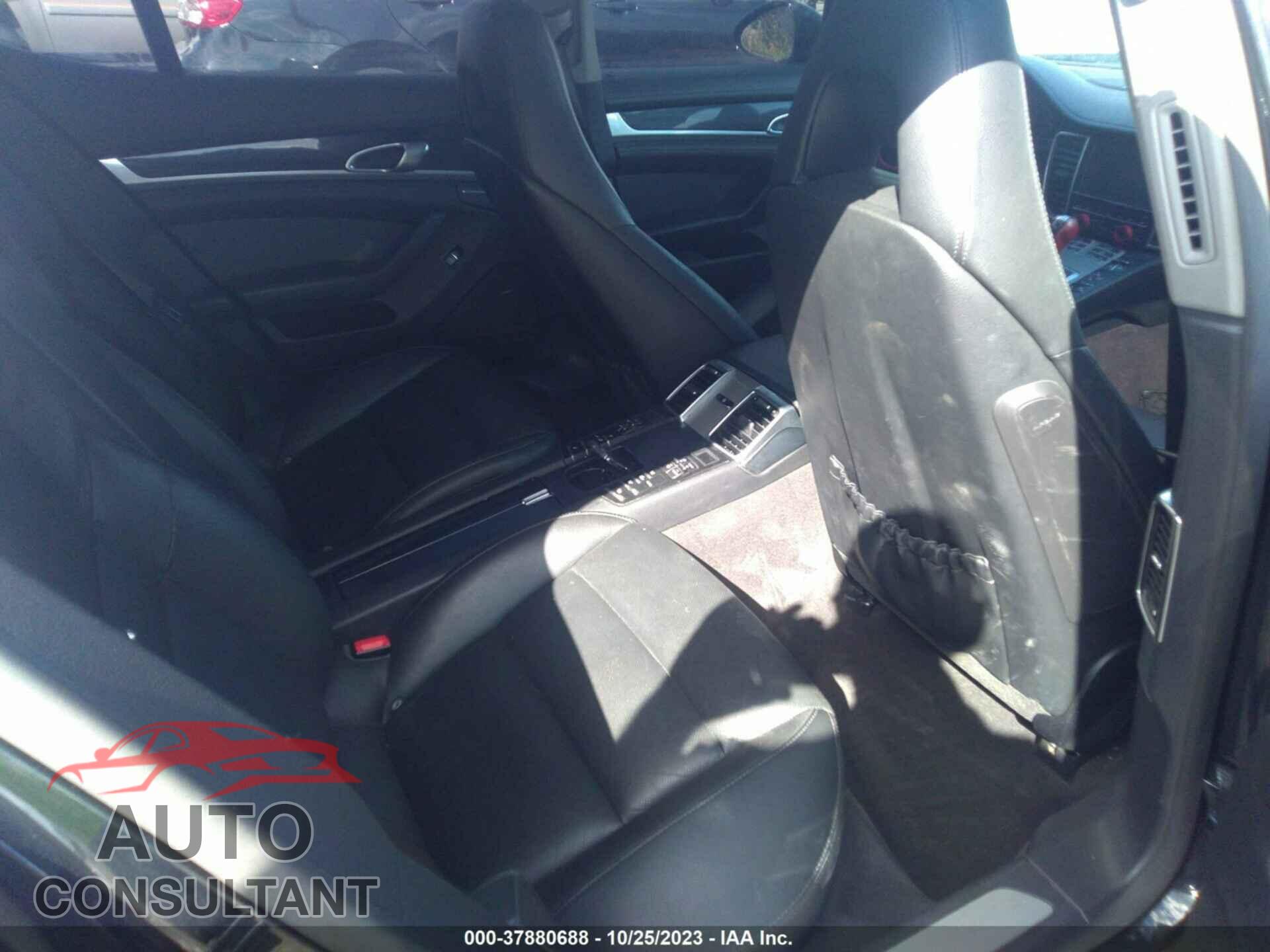 PORSCHE PANAMERA 2016 - WP0AA2A74GL001007
