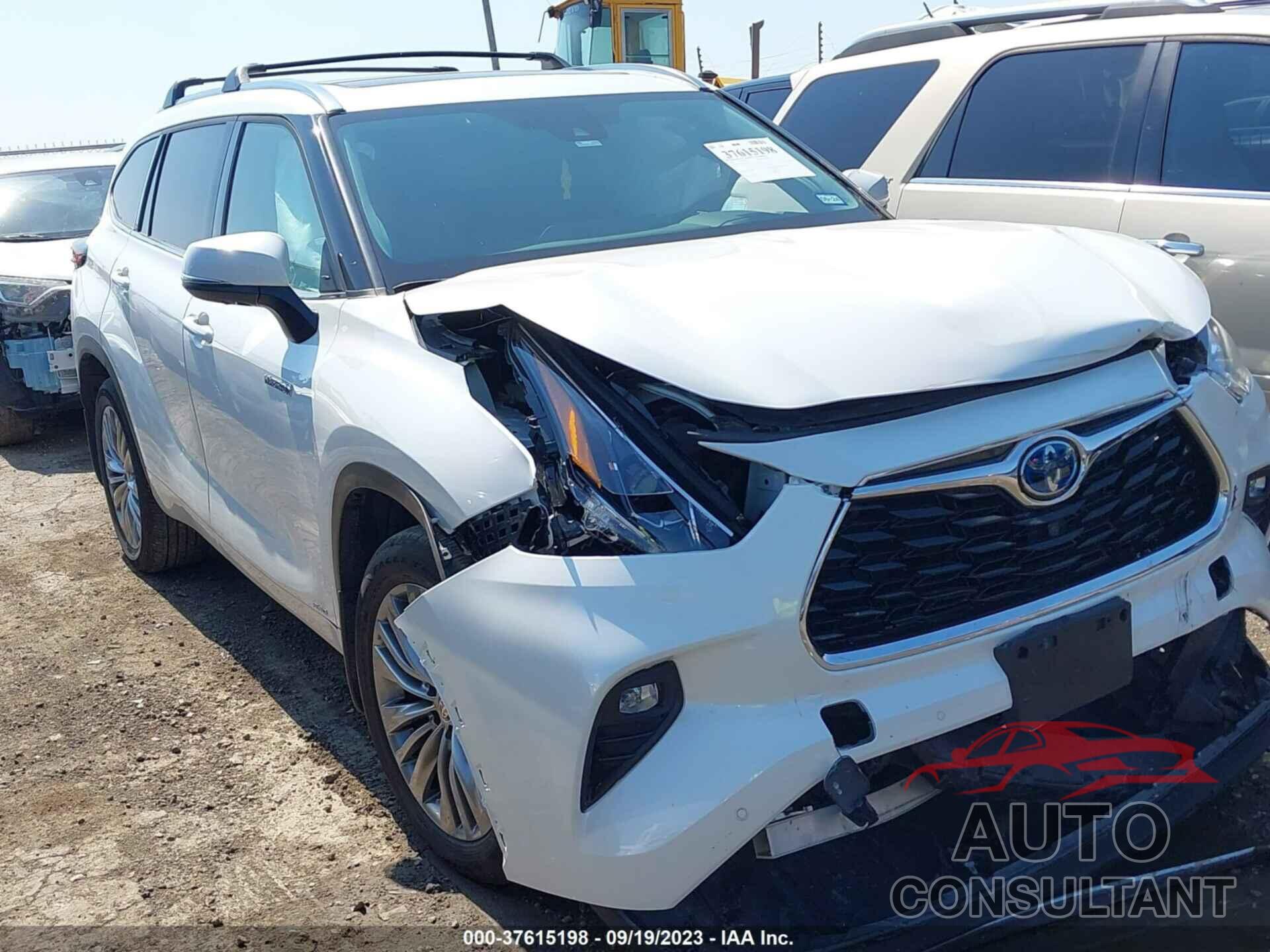 TOYOTA HIGHLANDER 2020 - 5TDEBRCH8LS009973